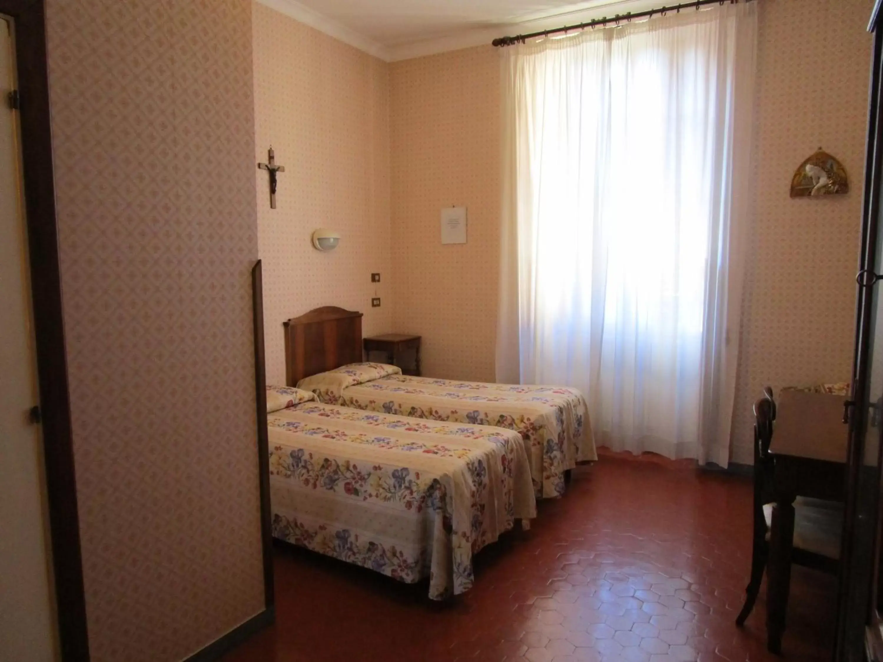Bed in Casa S. Giuseppe di Cluny