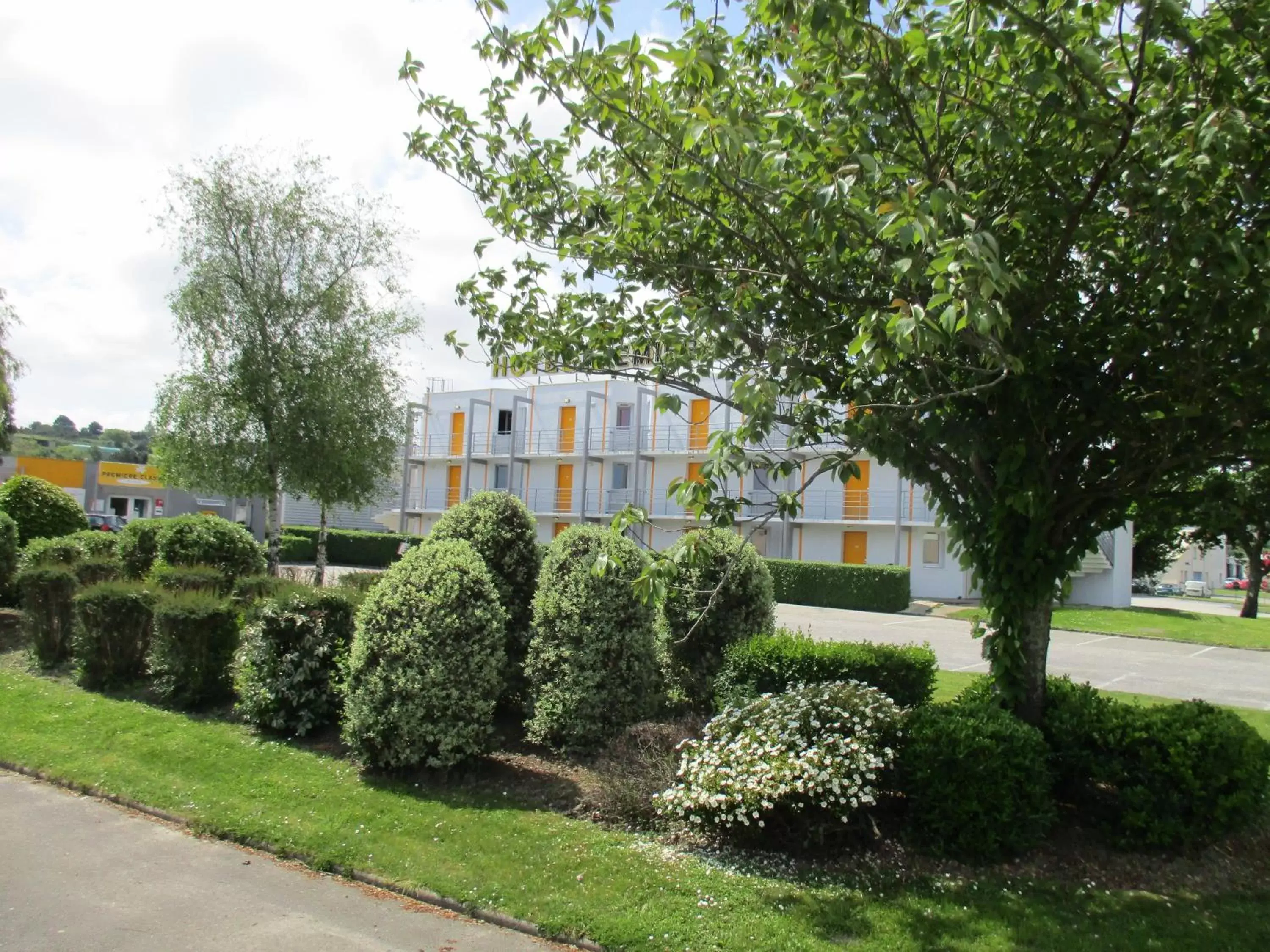 Facade/entrance, Property Building in Première Classe Cherbourg - Tourlaville