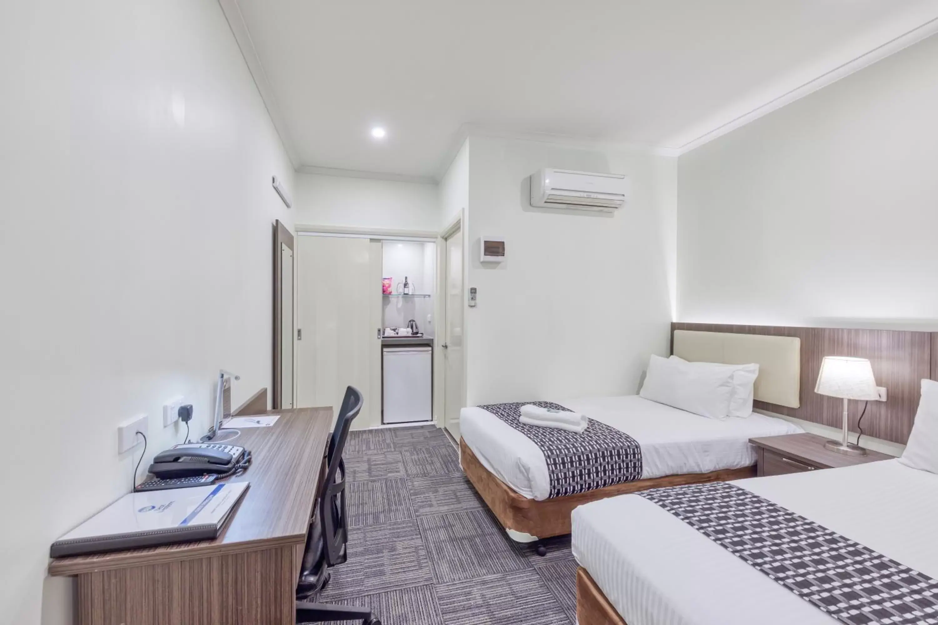 Photo of the whole room in Best Western Melbourne Airport