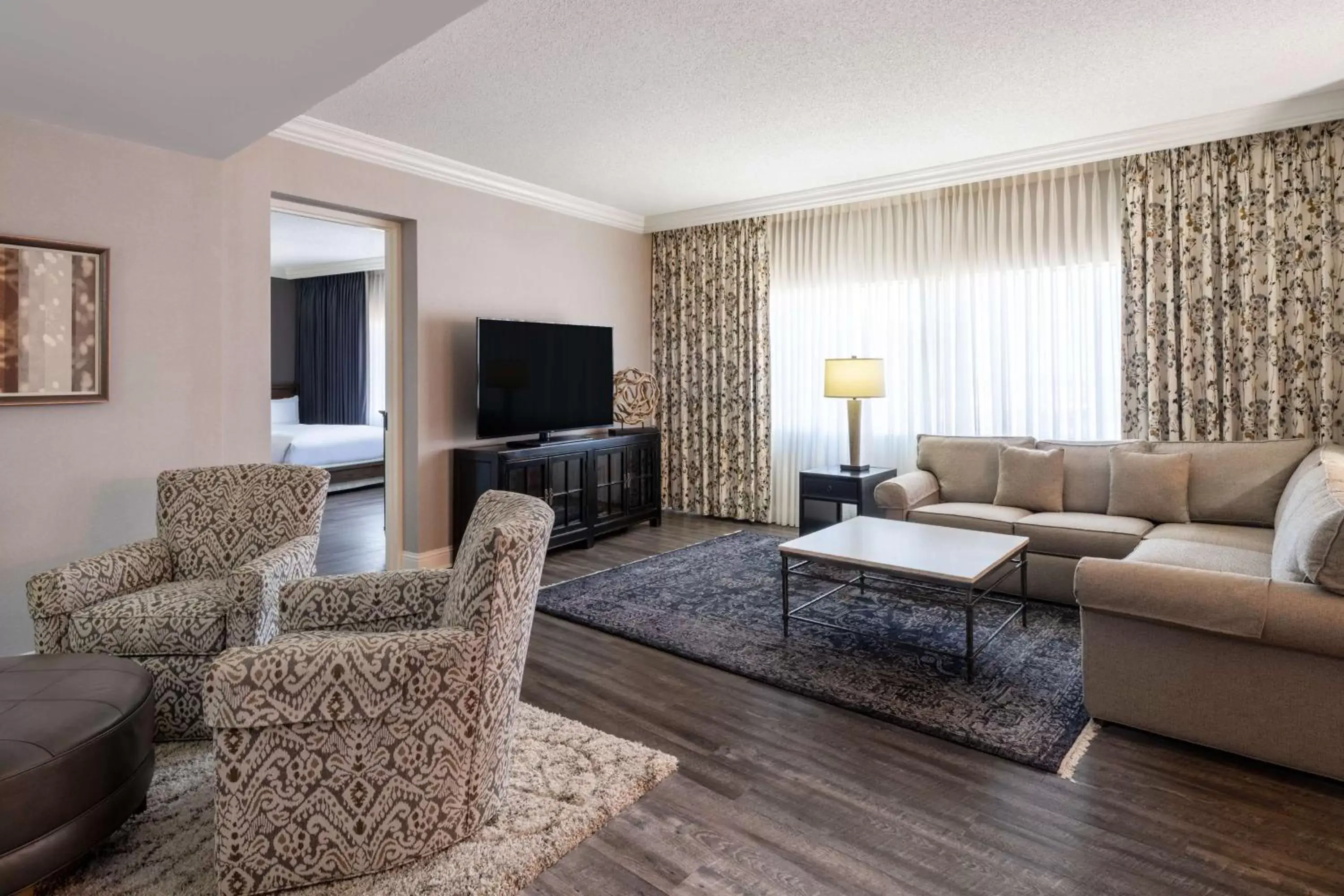 Living room, Seating Area in Hilton Dallas Lincoln Centre