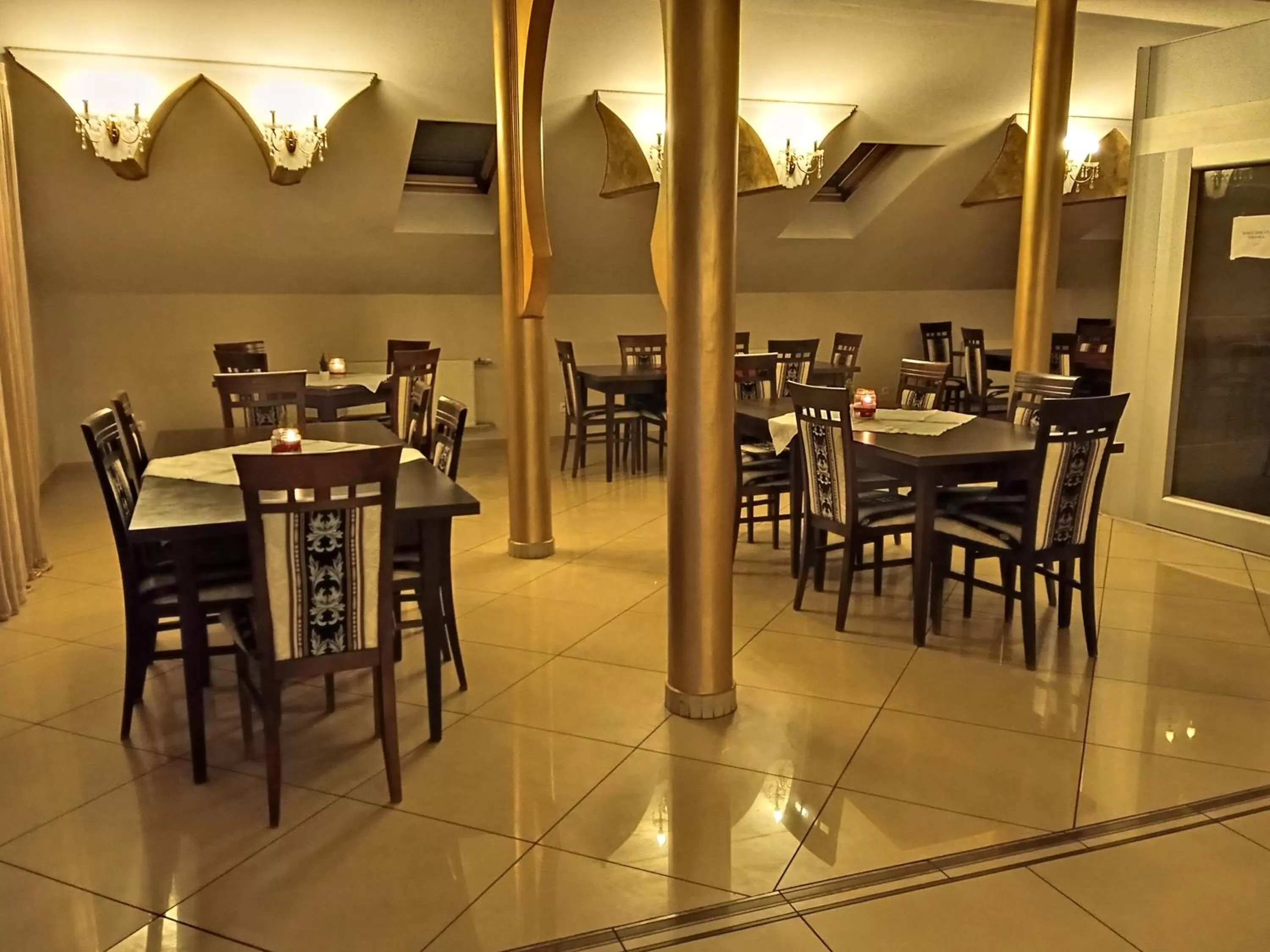 Seating area in Centrum Konferencyjne Sułtan