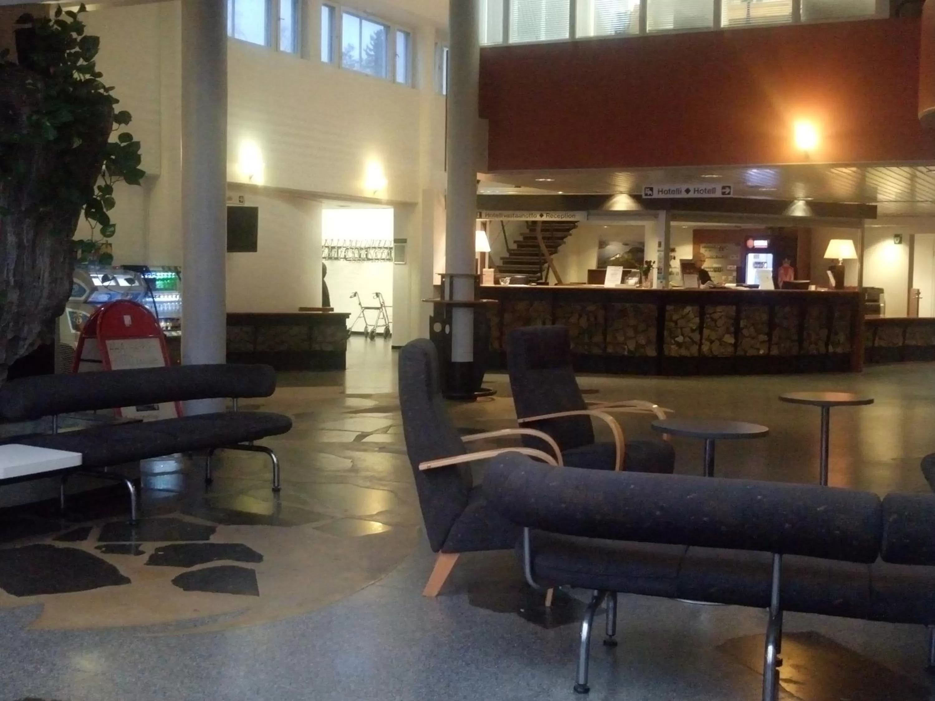 Lobby or reception, Lounge/Bar in Hotelli Kivitippu
