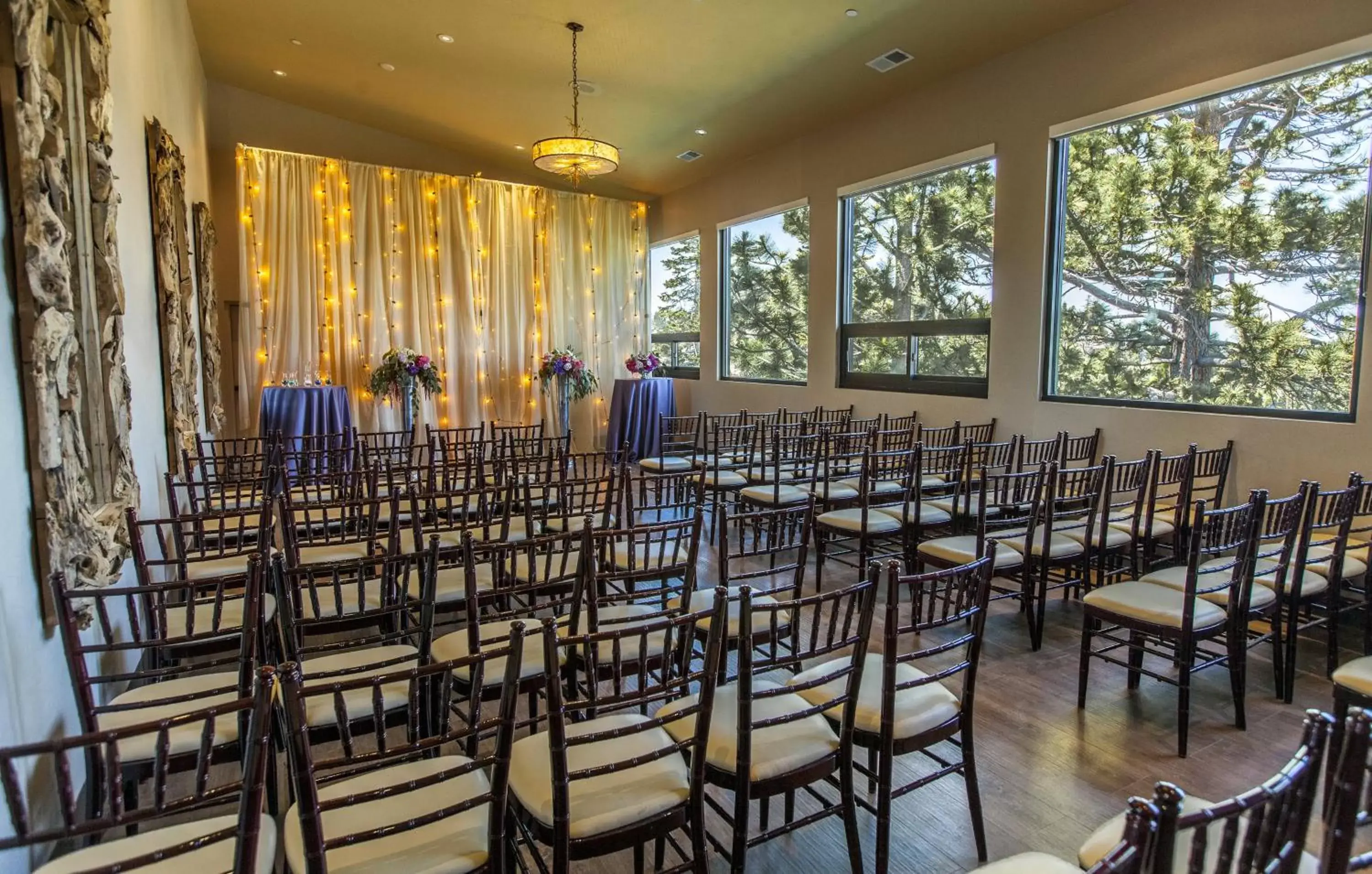 Meeting/conference room in Holiday Inn Club Vacations - Tahoe Ridge Resort, an IHG Hotel