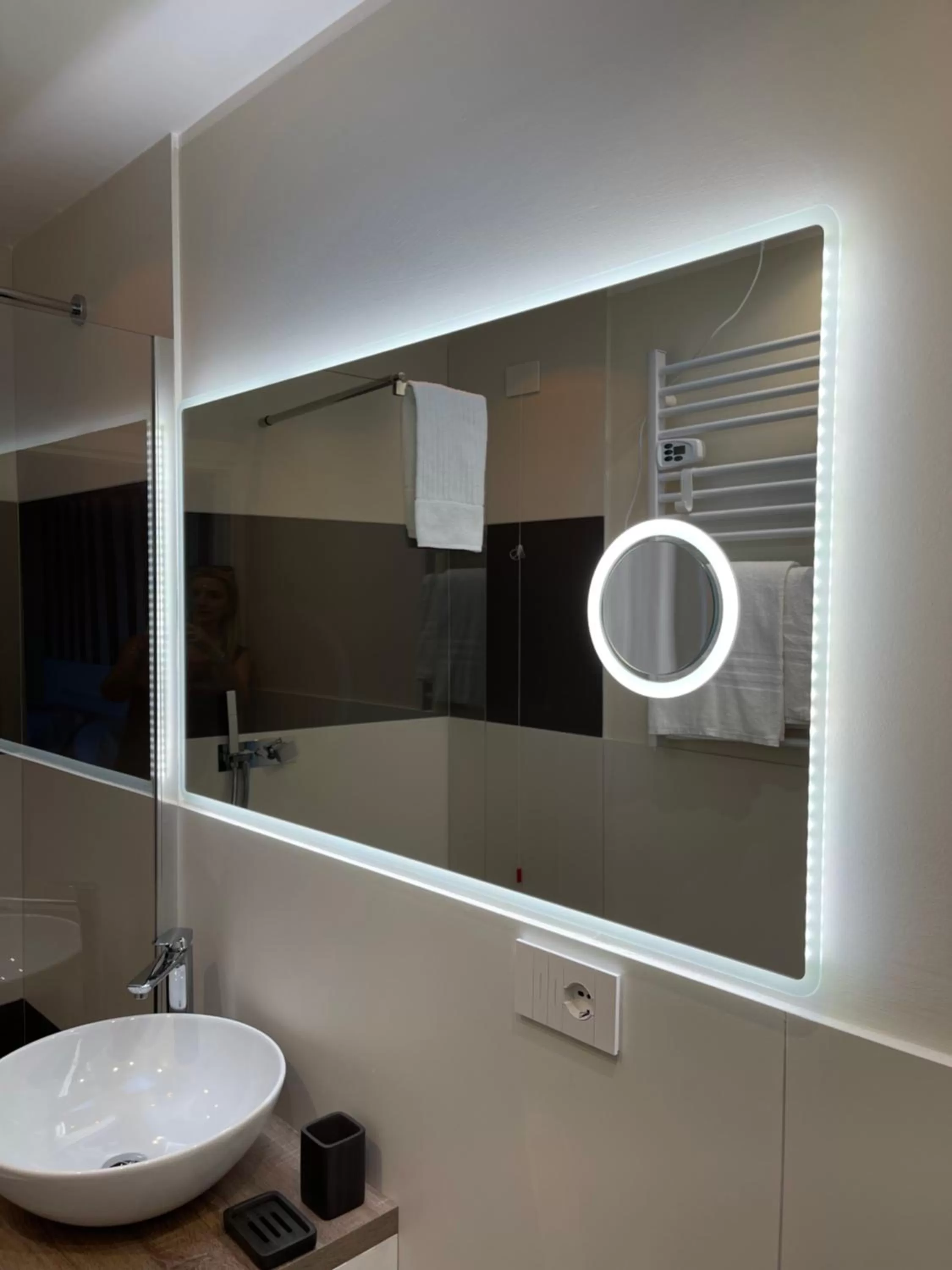 Bathroom in 18 Dante Luxury Suites