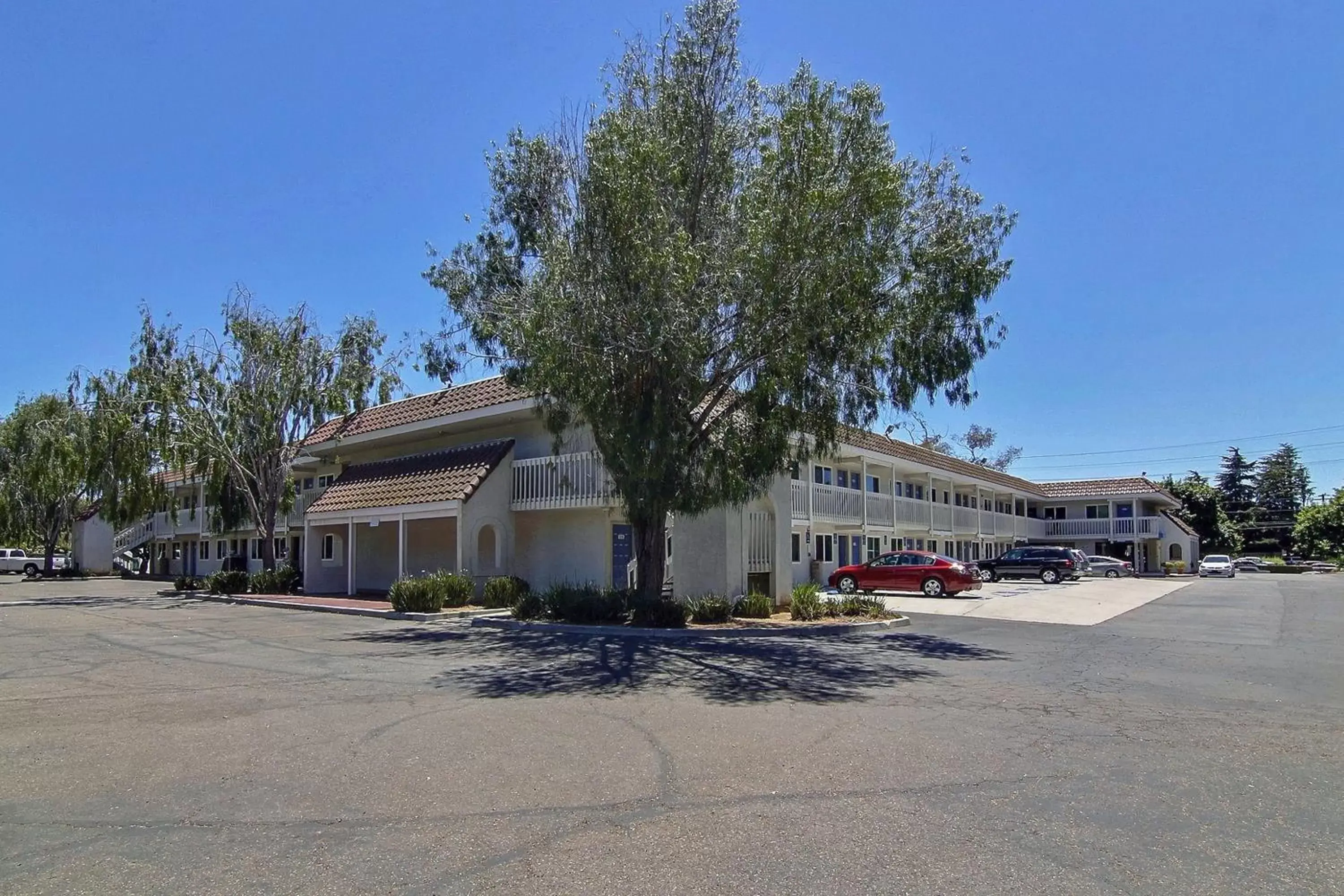 Facade/entrance, Property Building in Motel 6-Carpinteria, CA - Santa Barbara - South