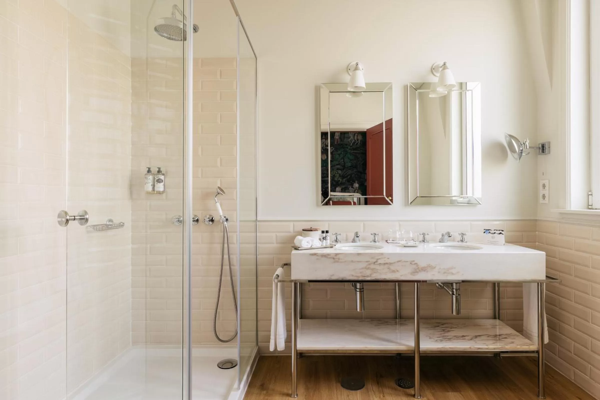 Bathroom in Hospes Infante Sagres Porto - Small Luxury Hotels Of The World