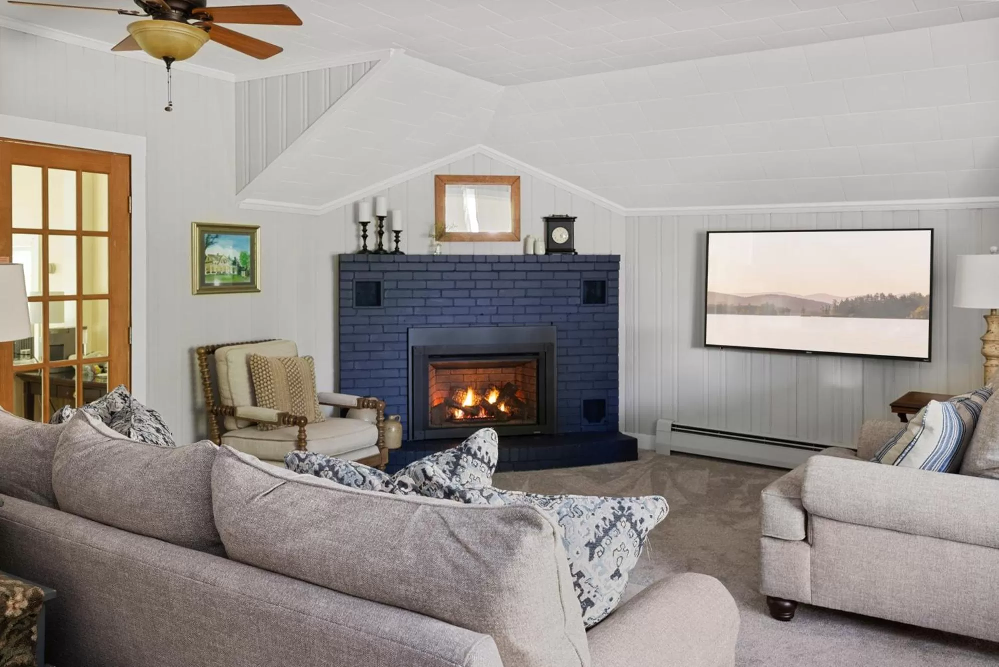 TV and multimedia in Noble House Inn