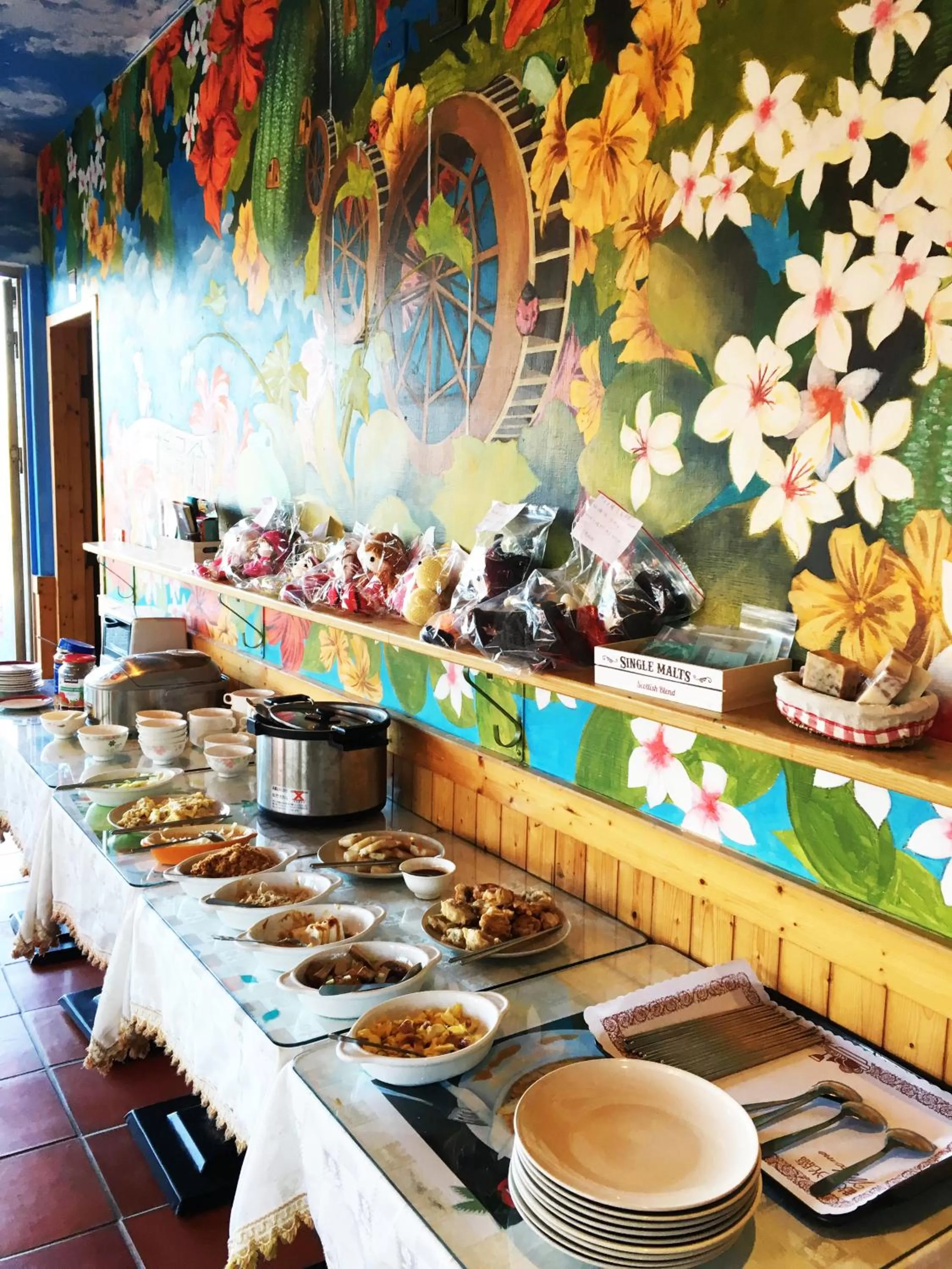 Food in Rainbow Bridge B&B