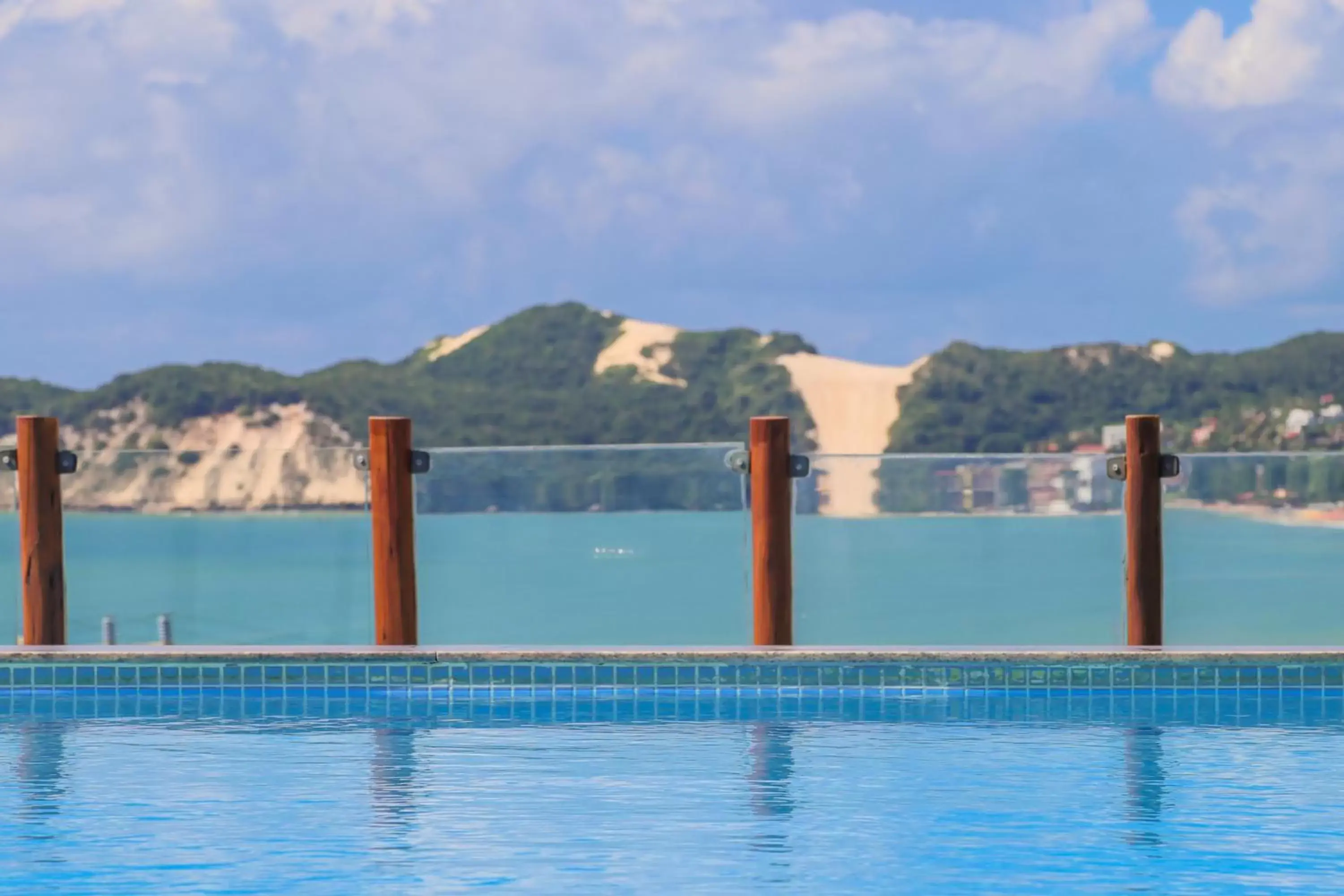 Swimming Pool in Pontalmar Praia Hotel