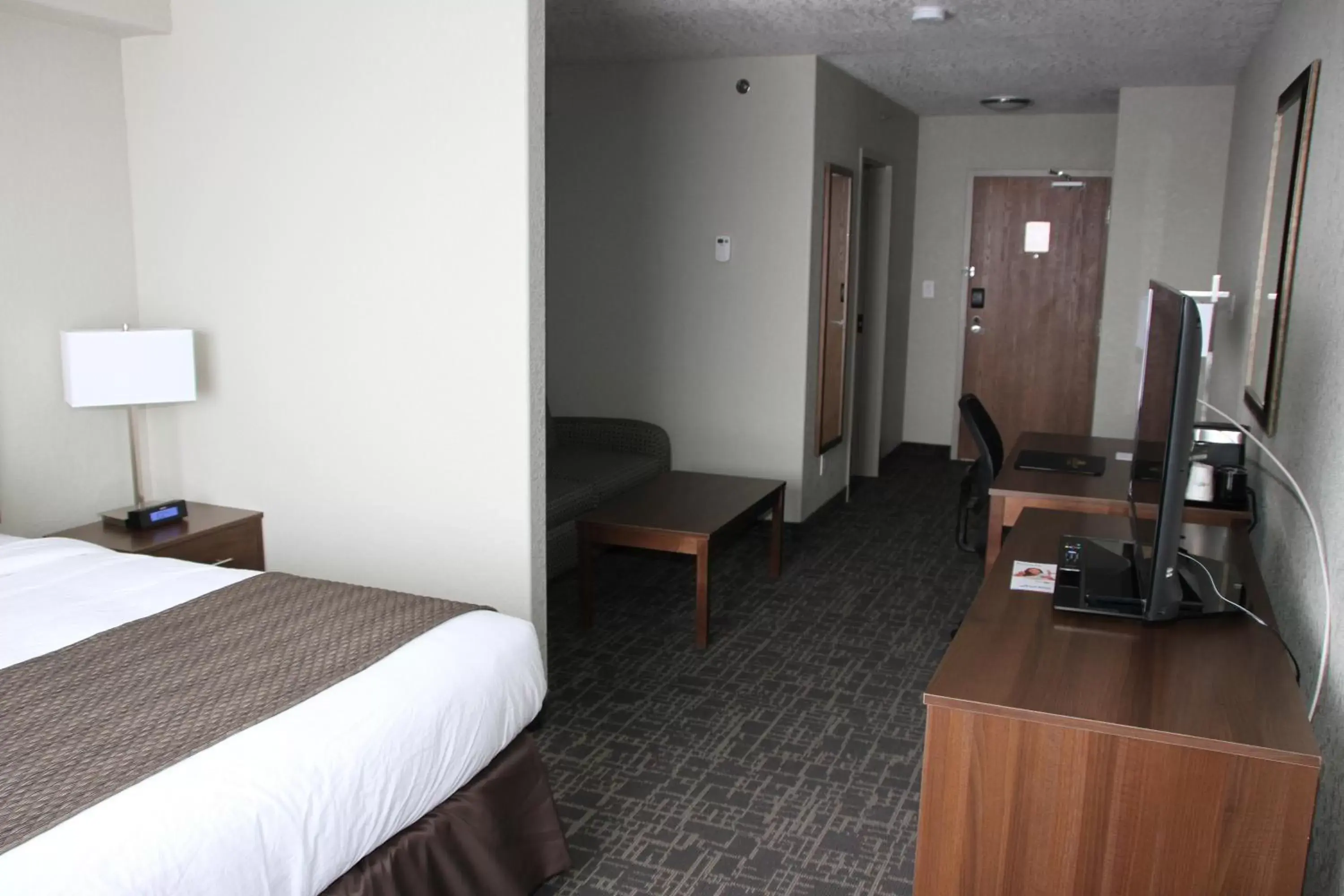 Photo of the whole room, TV/Entertainment Center in Days Inn & Suites by Wyndham Yorkton