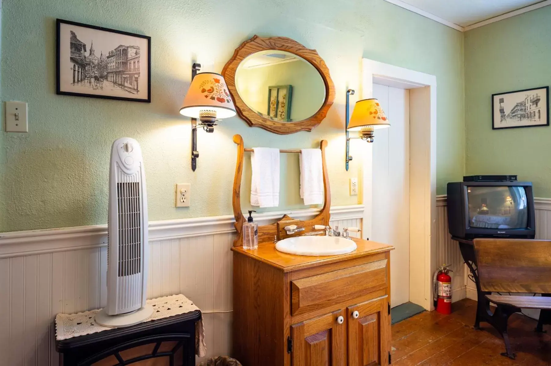 Bathroom in The Pines of Dresden