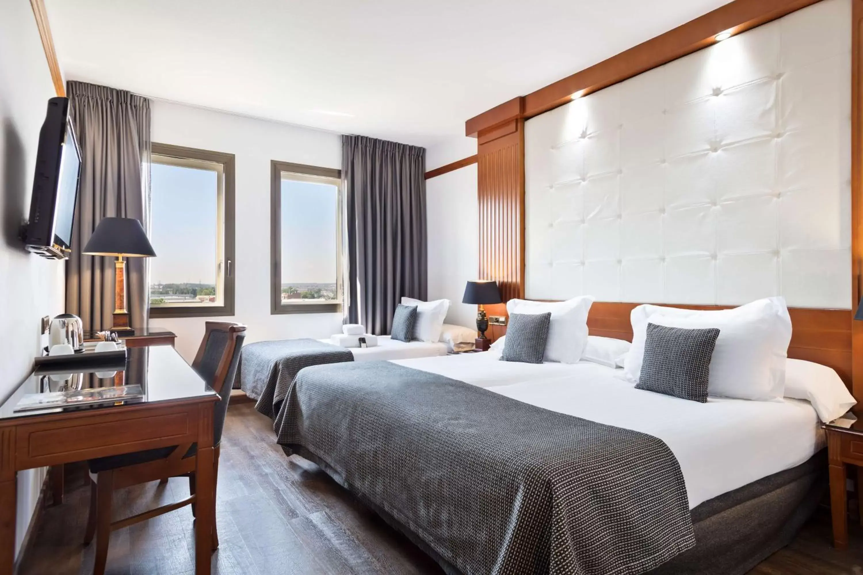 Bedroom in Best Western Premier CMC Girona