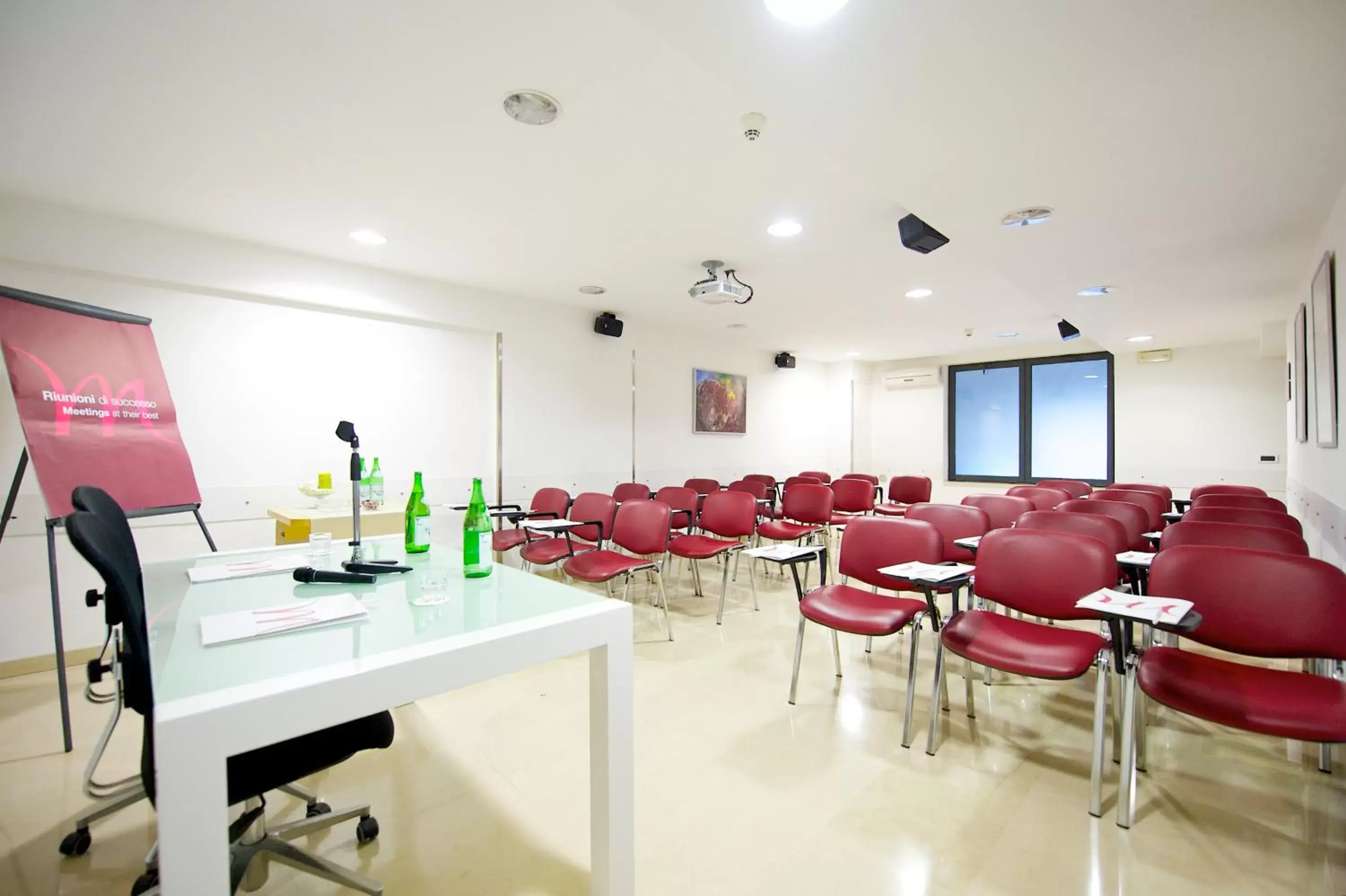 Business facilities in Mercure Palermo Centro