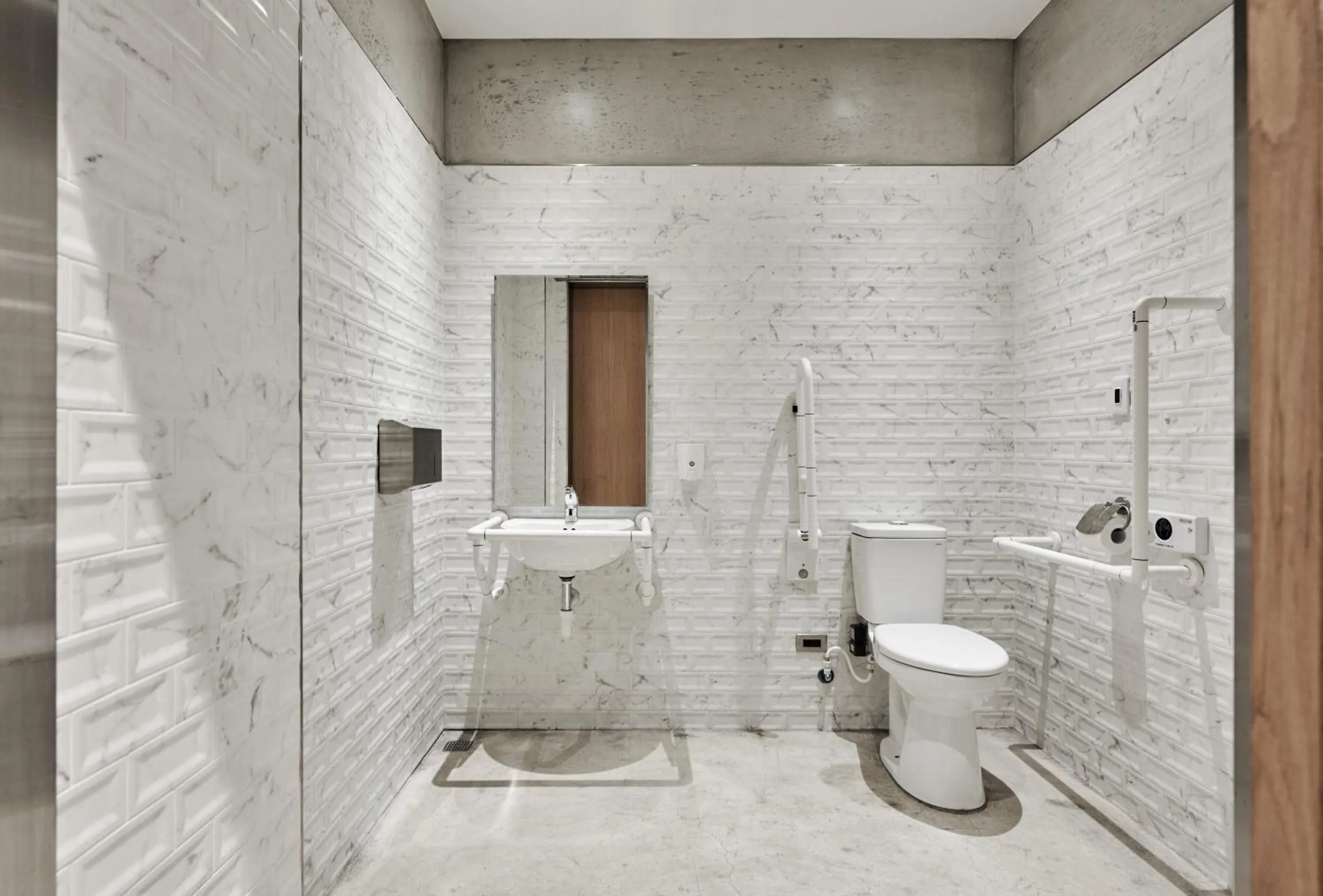 Toilet in Waterfront Hotel