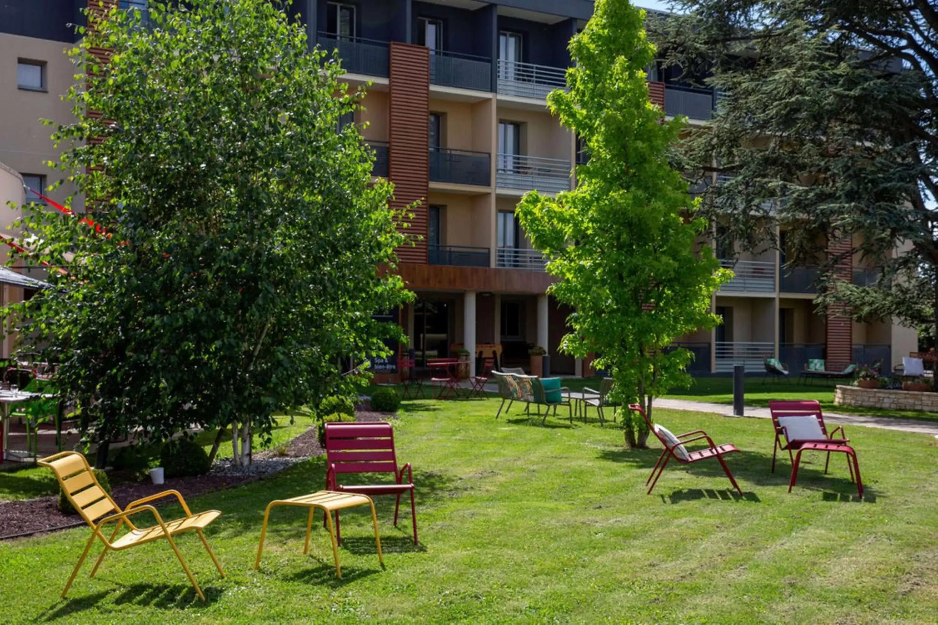 Property Building in BEST WESTERN La Porte des Châteaux