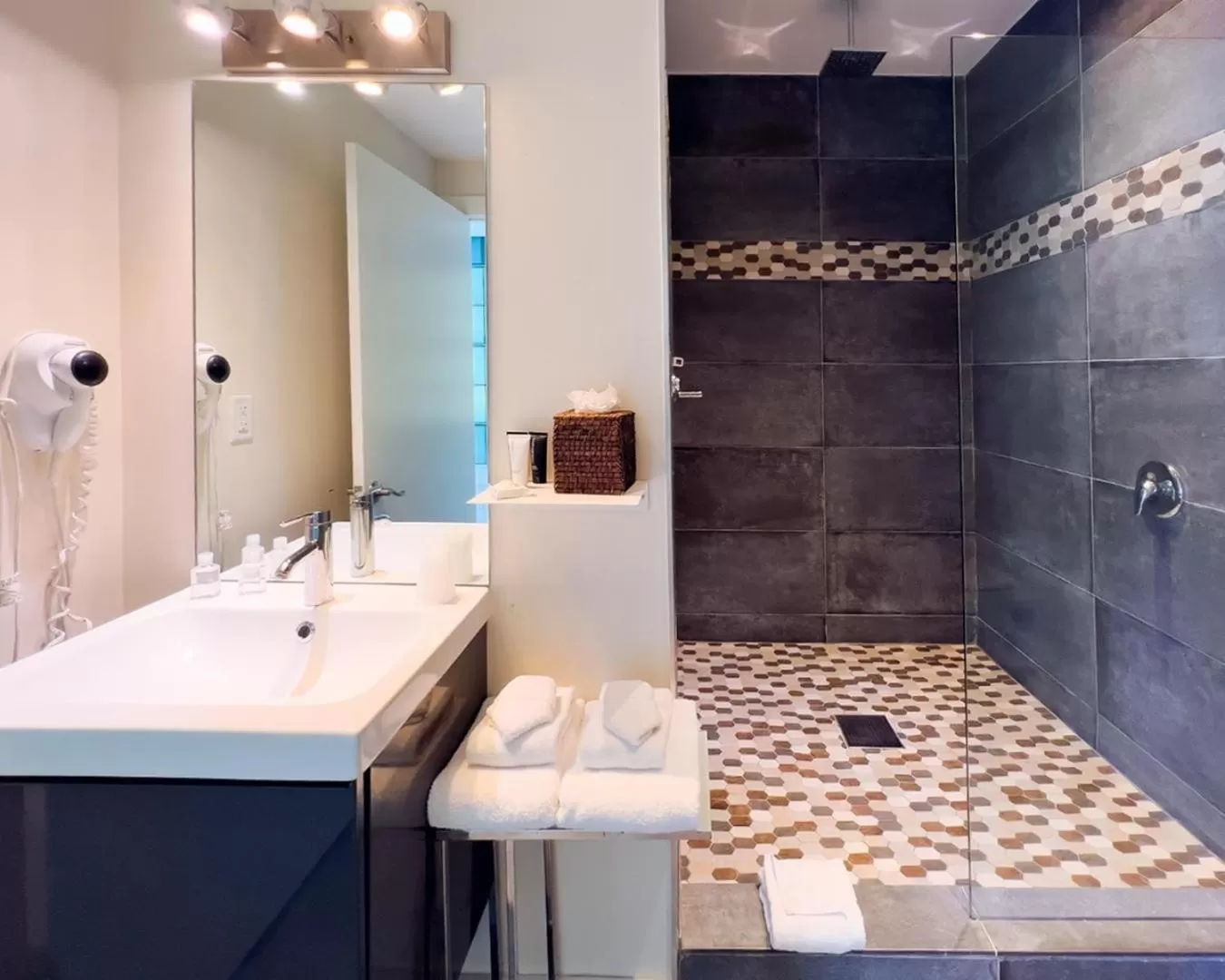 Bathroom in North Beach Hotel