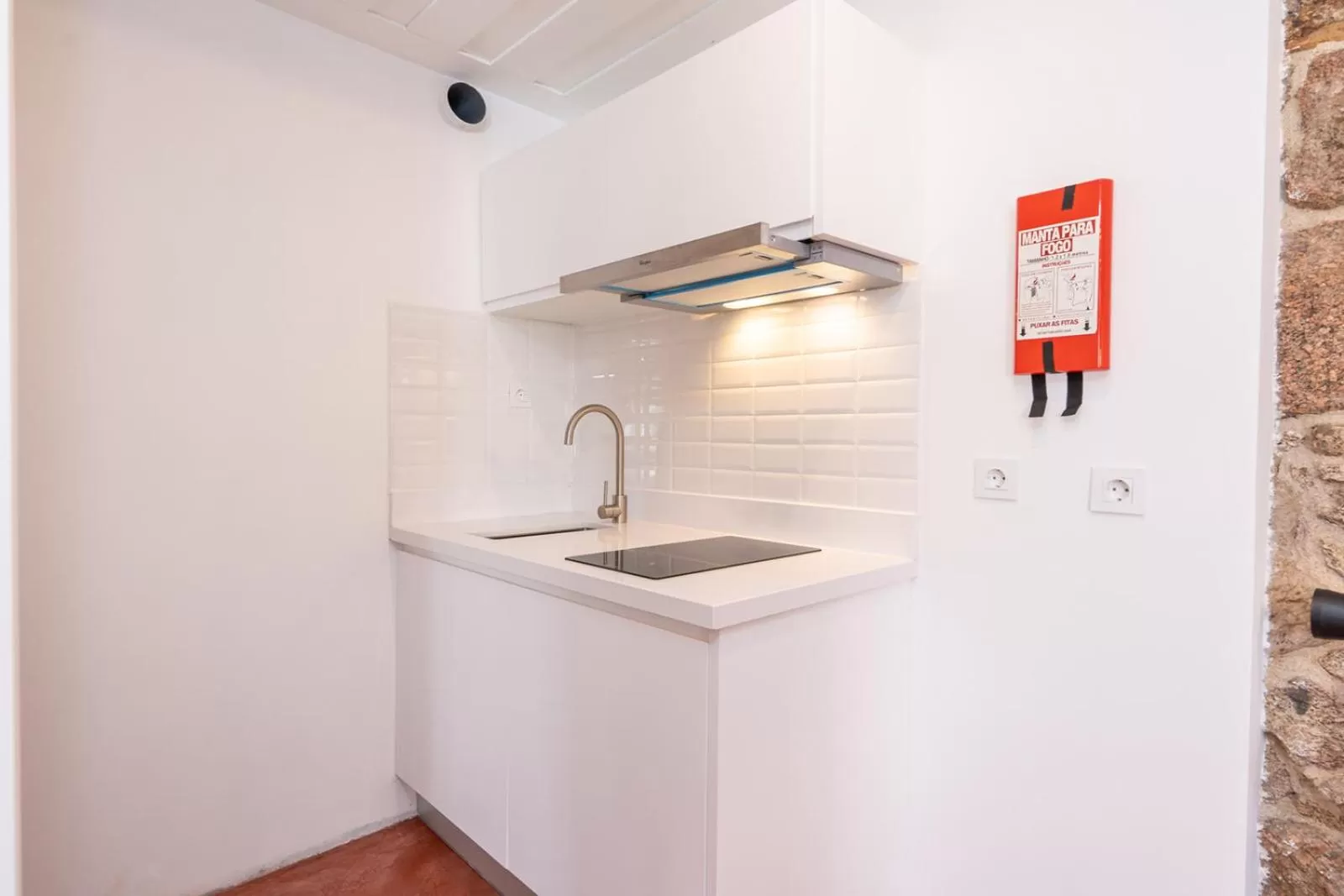 Kitchen or kitchenette in Quinta do Rio Noémi