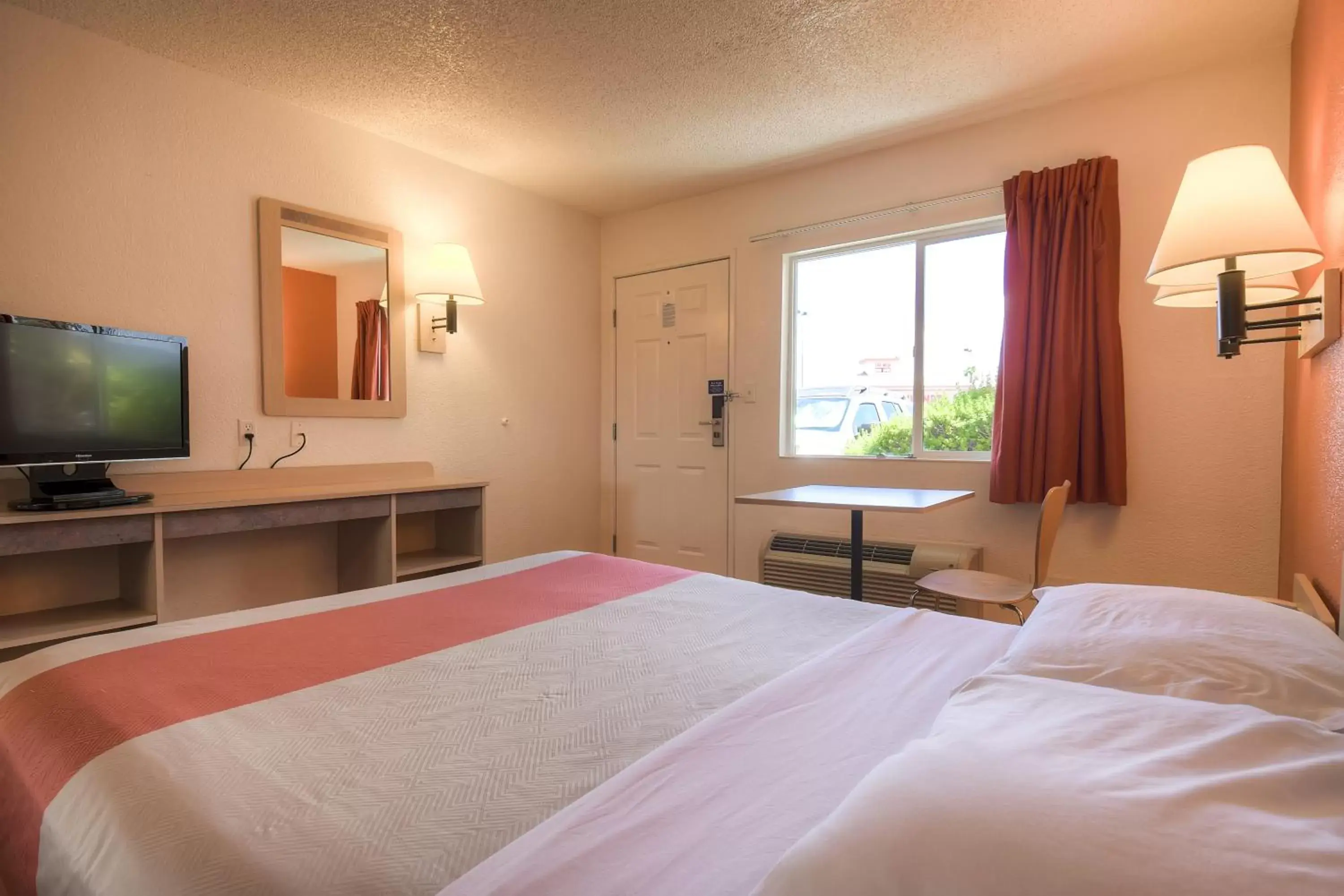 Bedroom, Bed in Motel 6-Las Vegas, NV - Boulder Hwy