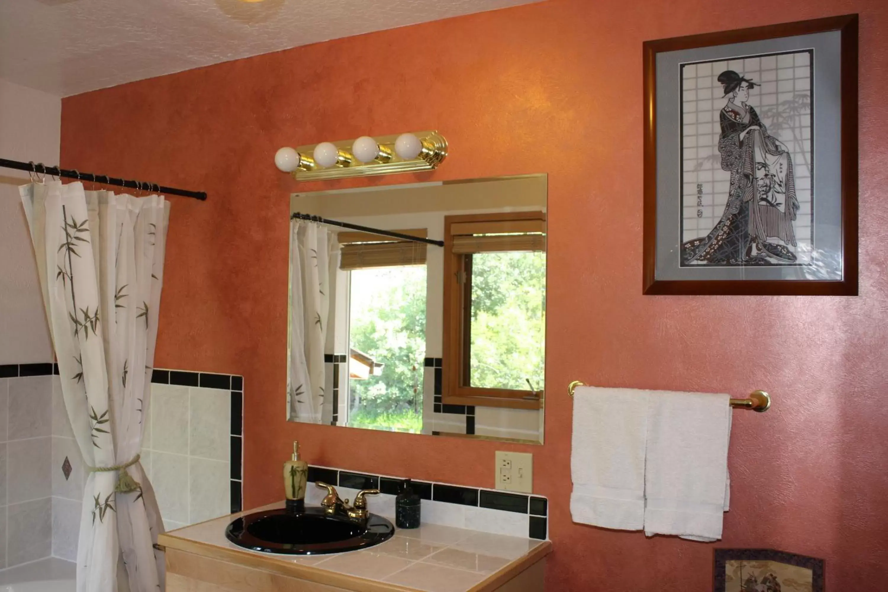 Bathroom in Blue Mountain Bed and Breakfast