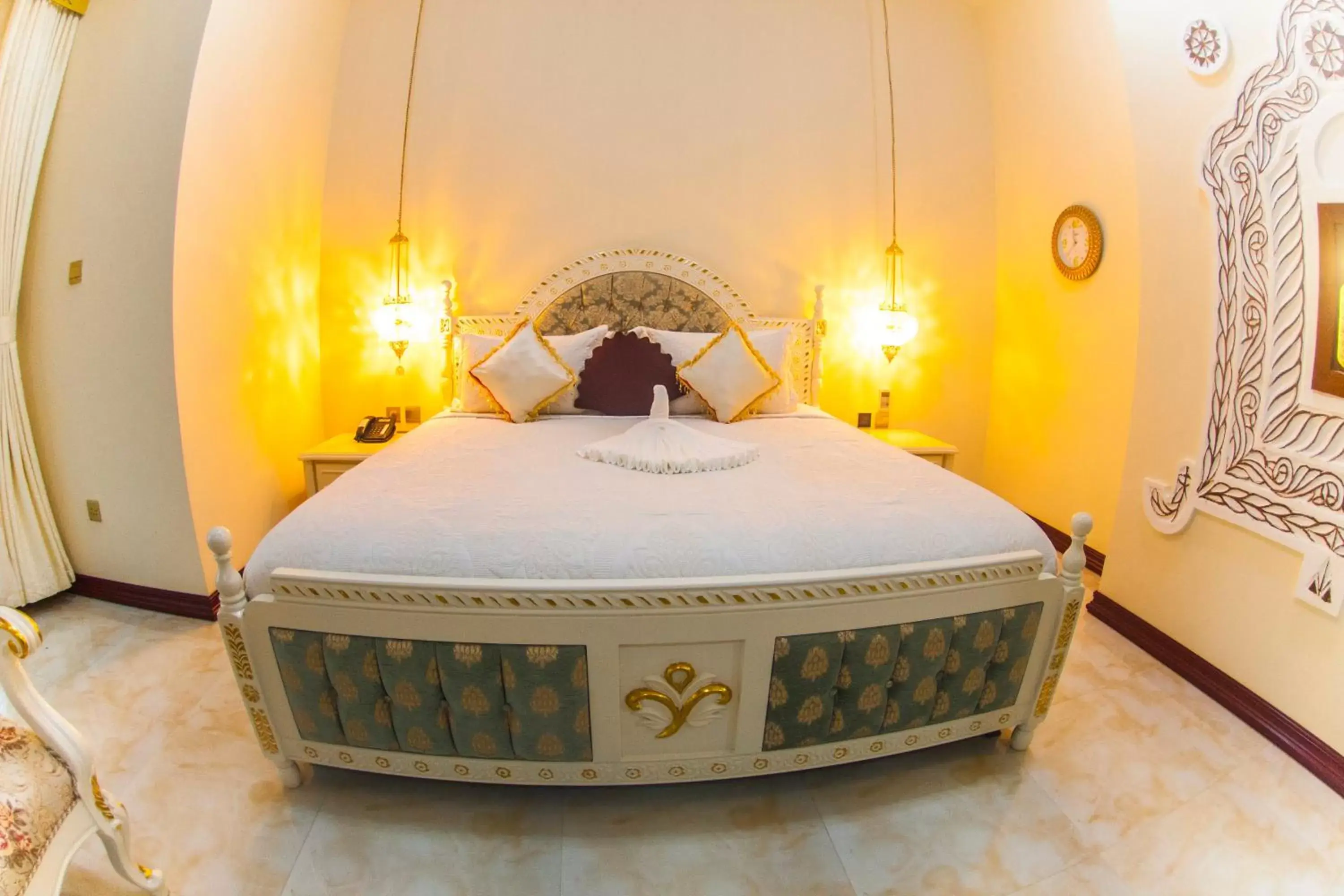 Bed in Madinat Al Bahr Business & Spa Hotel