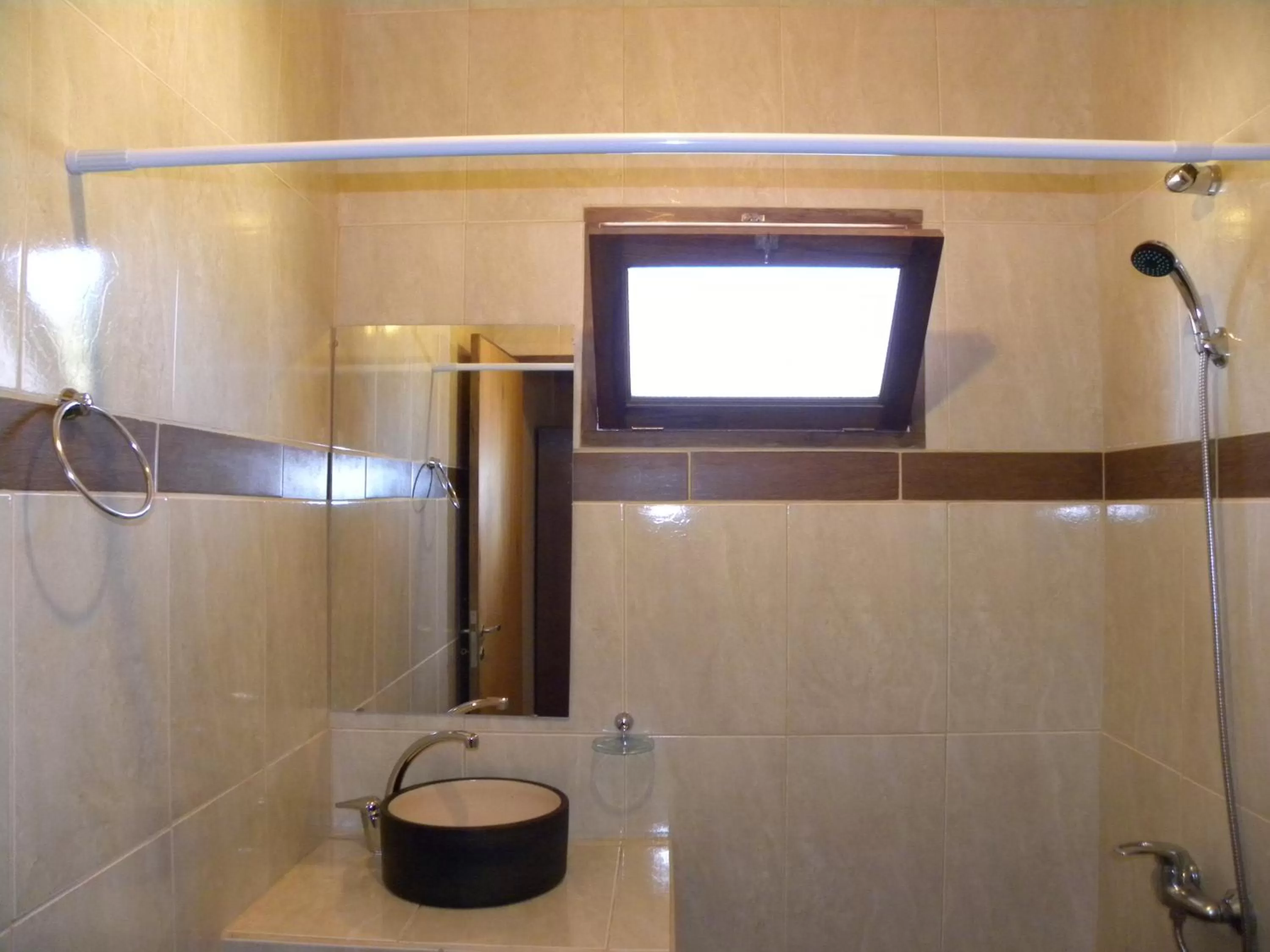 Shower in Posada 21 Oranges