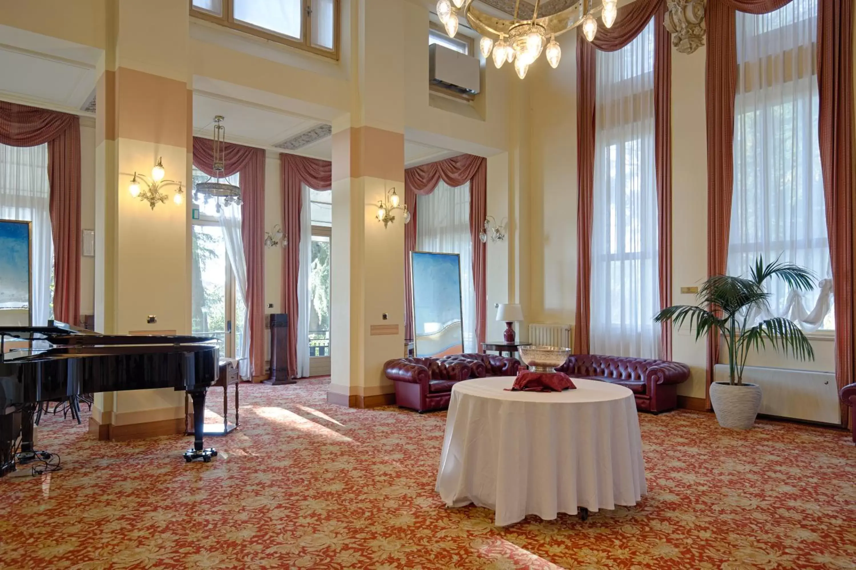 Lobby or reception, Banquet Facilities in Palace Grand Hotel Varese