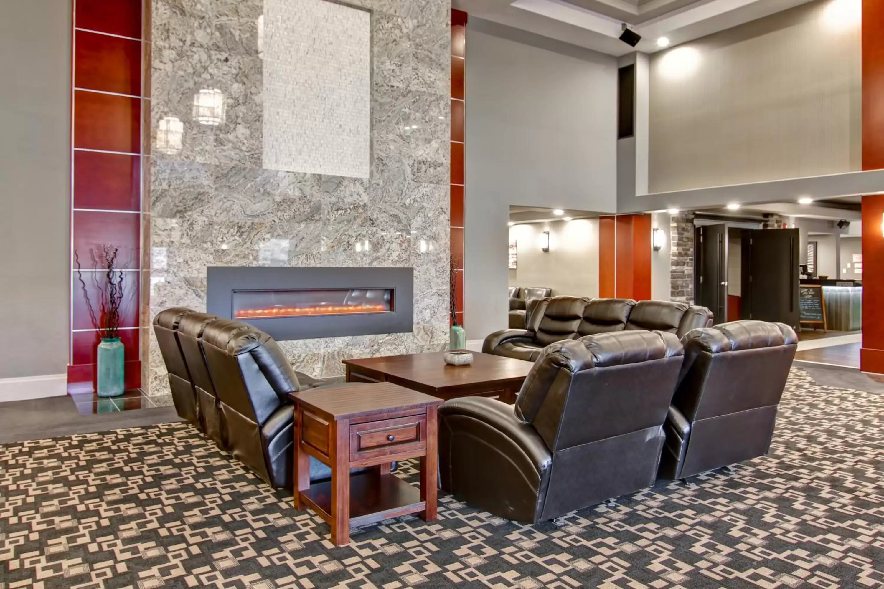 Lobby or reception in Chateau Nova Yellowknife