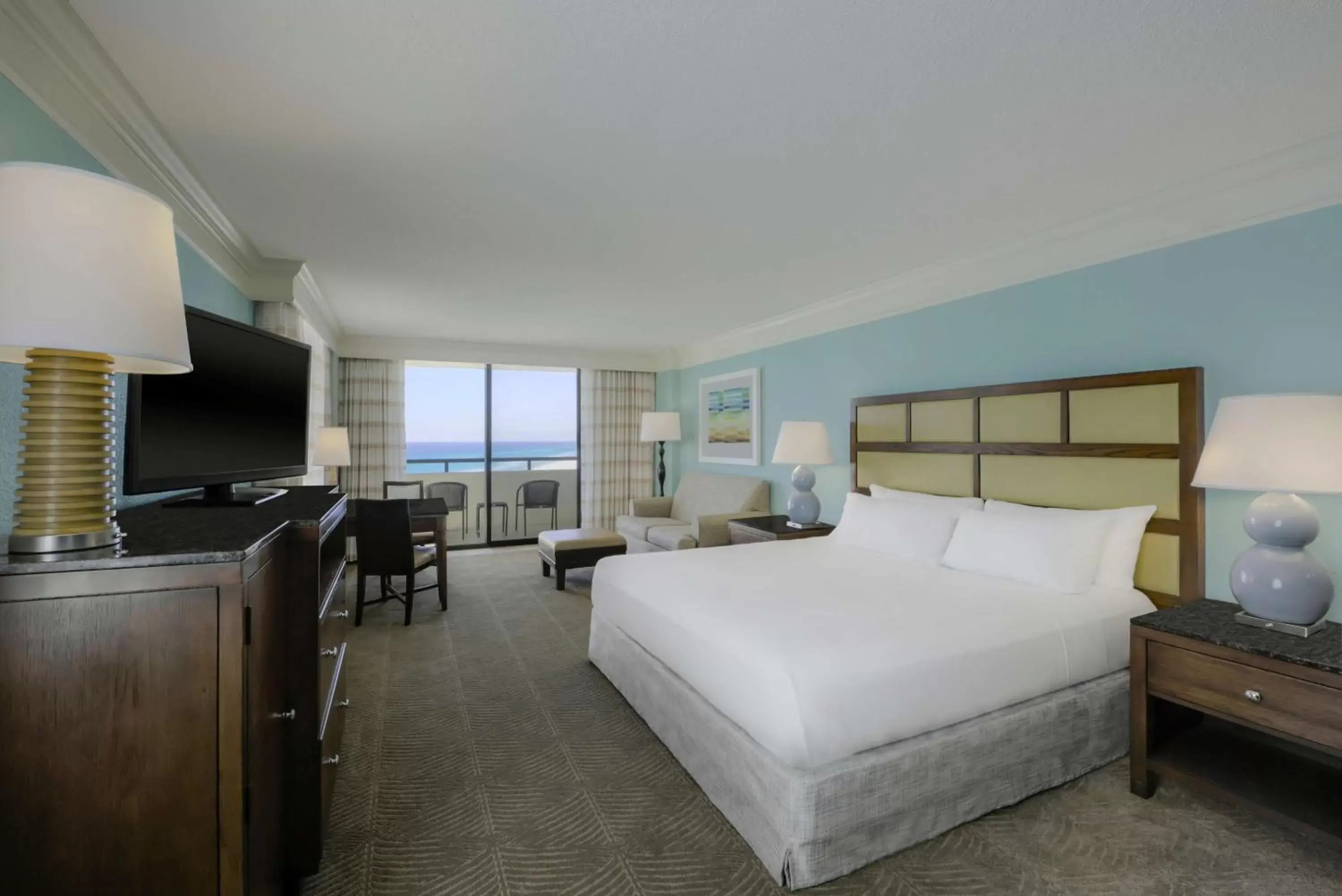 Bedroom in Hilton Sandestin Beach Golf Resort & Spa