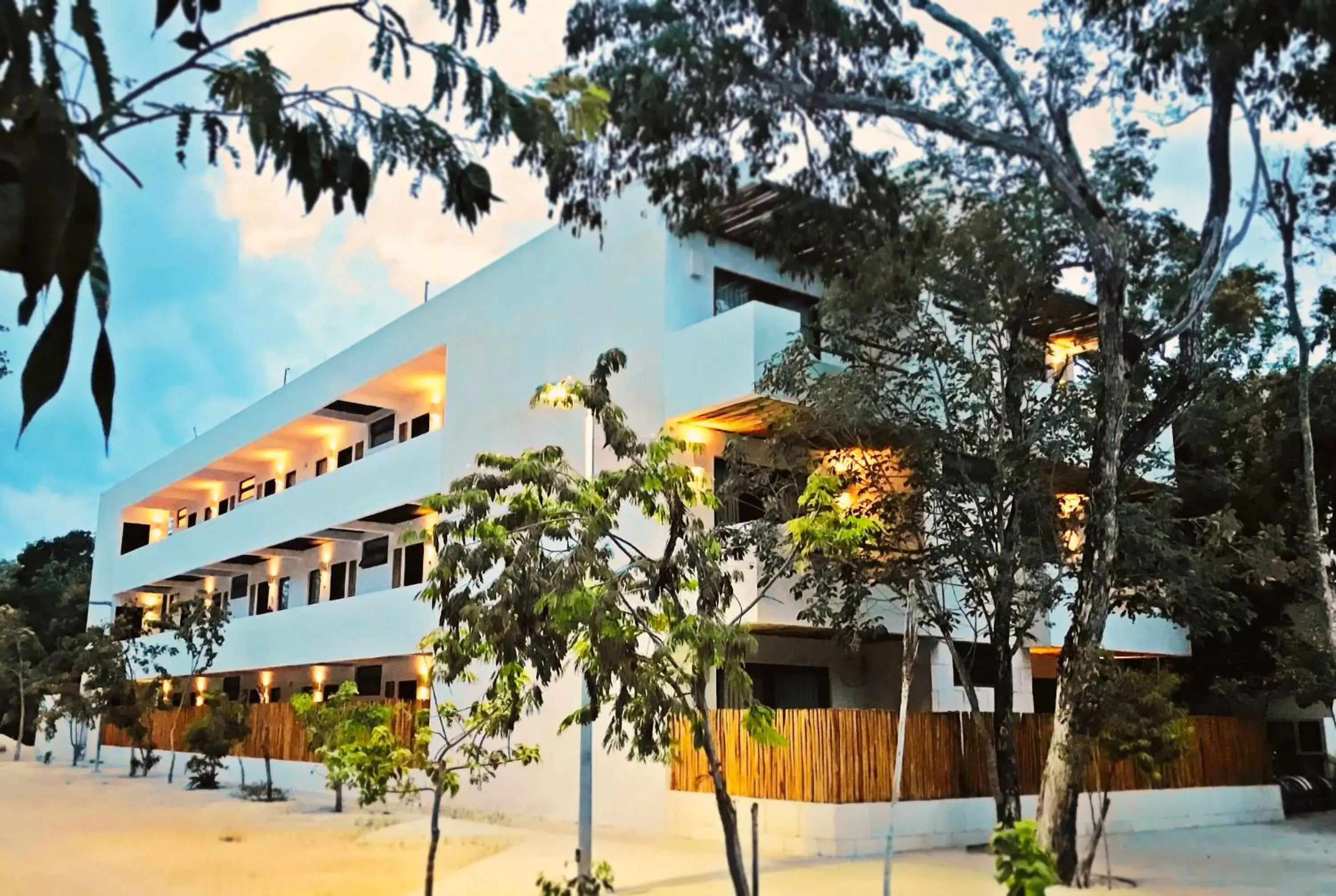 Property Building in Niik Tulum