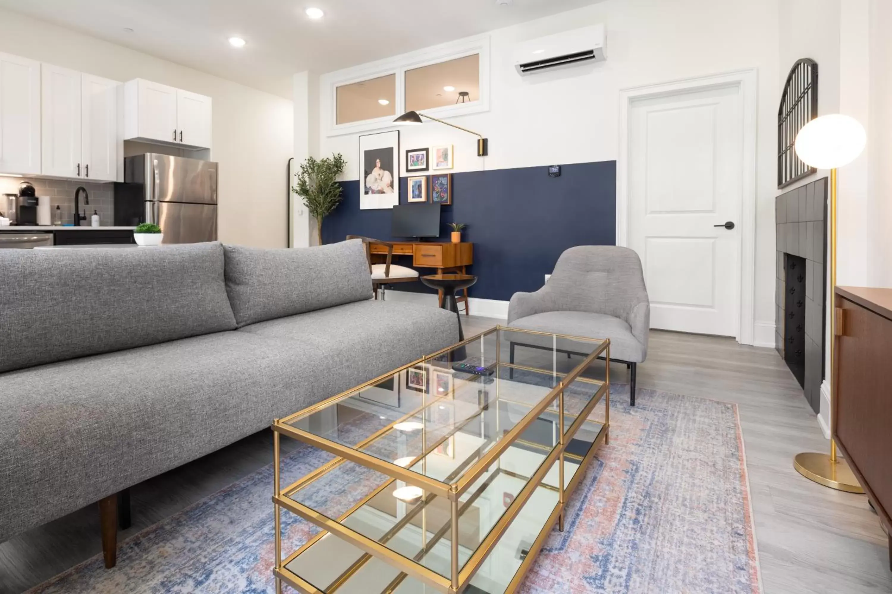 Seating Area in Sosuite at French Quarters - Rittenhouse Square