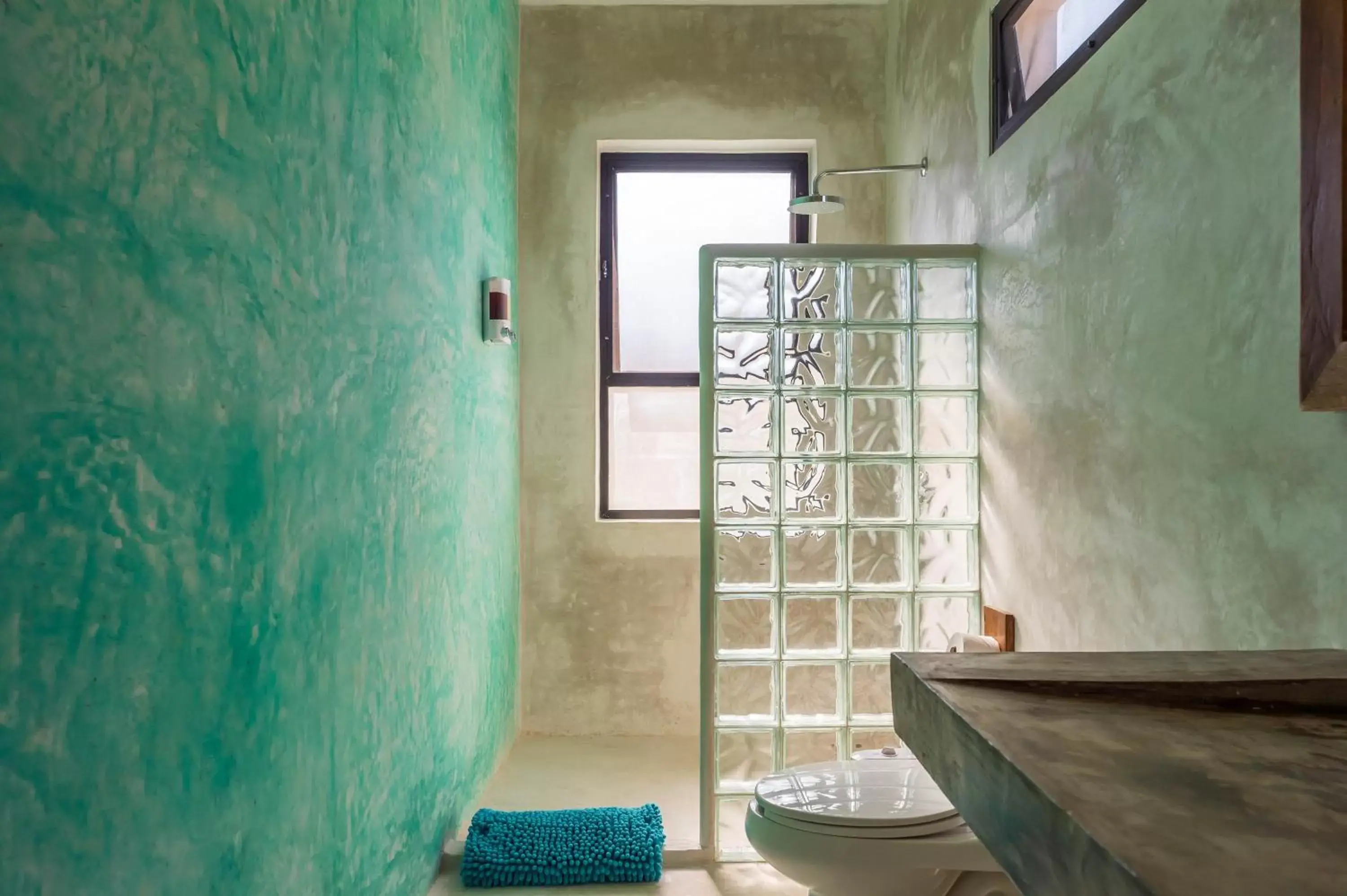Shower in Turquoise Tulum Hotel
