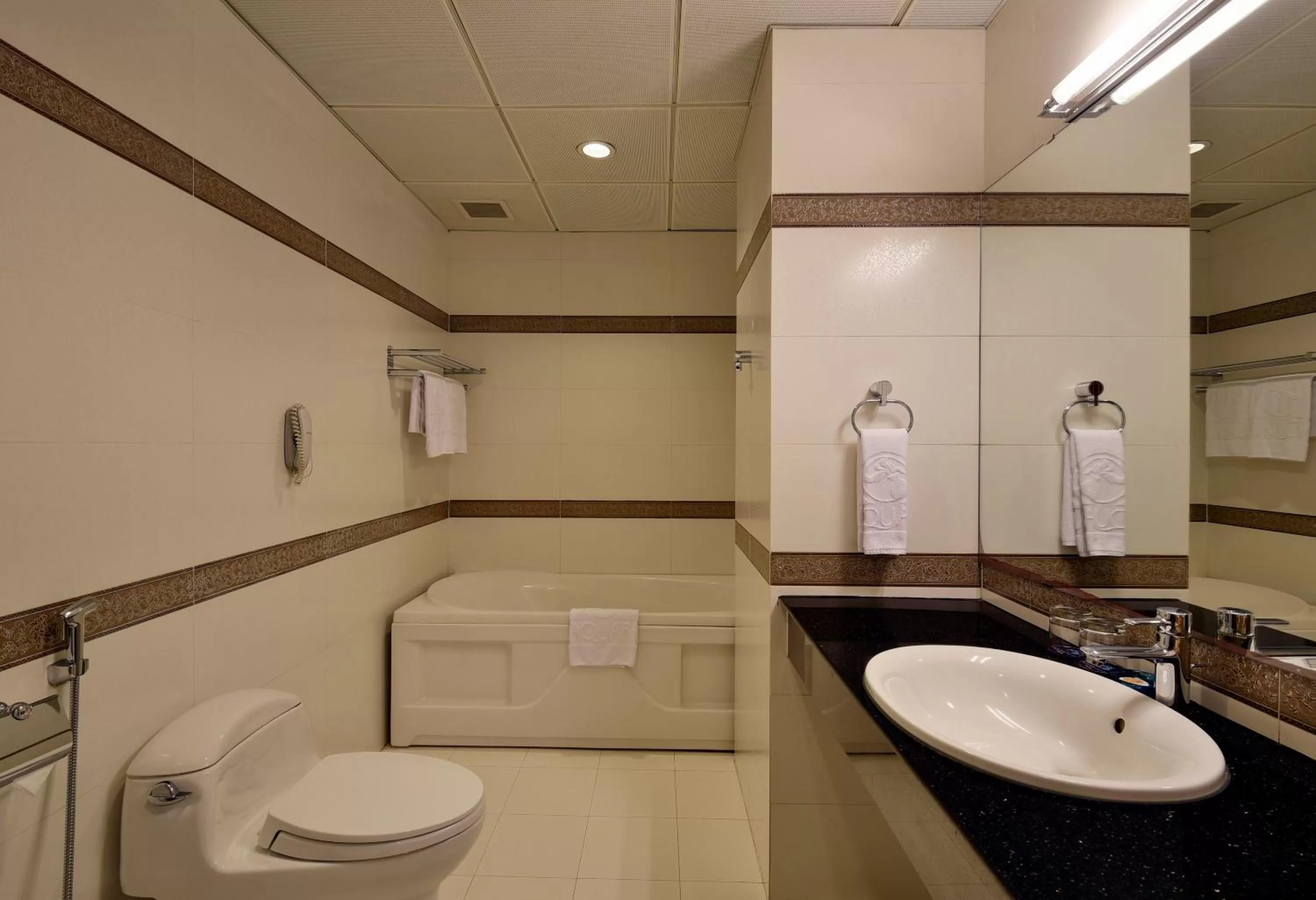 Bathroom in Aquari Hotel