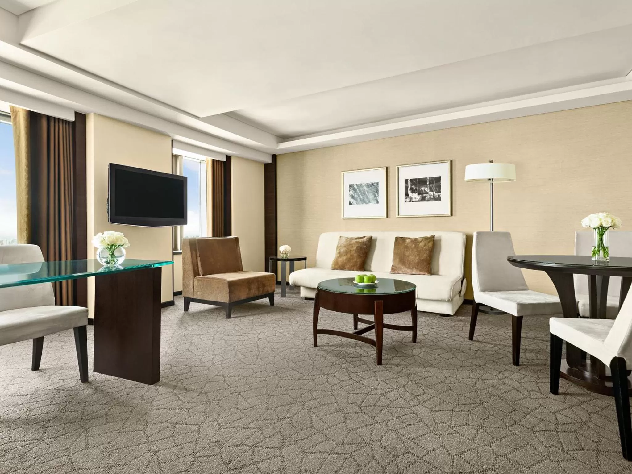 Living room in Shangri-La Far Eastern Tainan