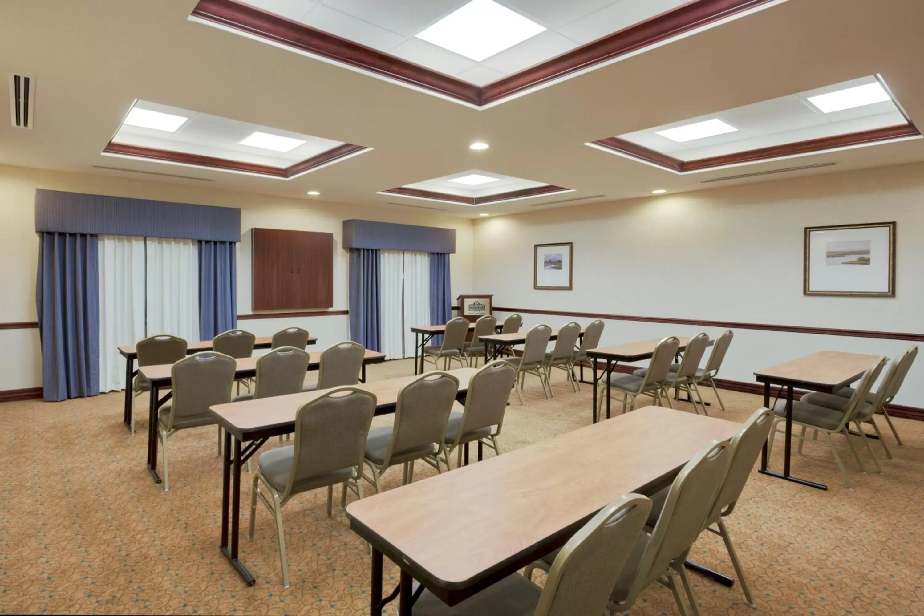 Meeting/conference room in Country Inn & Suites by Radisson, St. Petersburg - Clearwater, FL