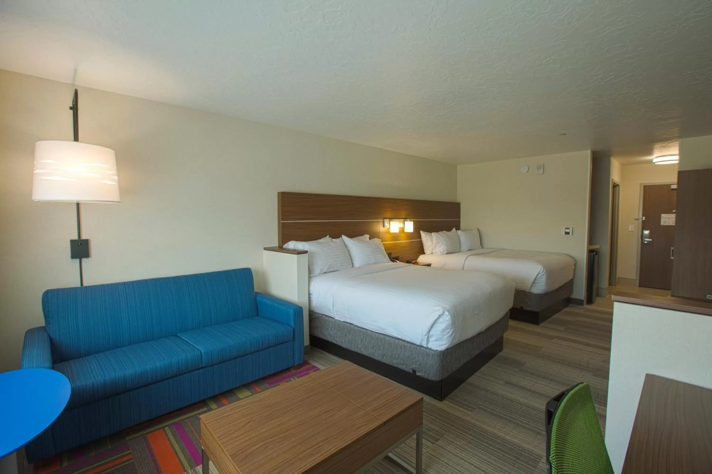 Photo of the whole room, Bed in Holiday Inn Express & Suites Boise Airport, an IHG Hotel