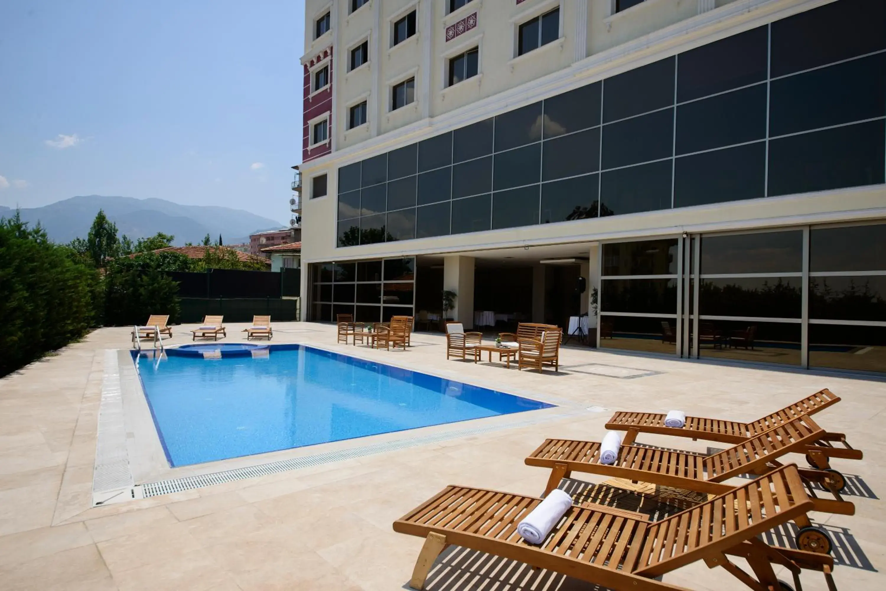 Swimming Pool in North Point Hotel Denizli