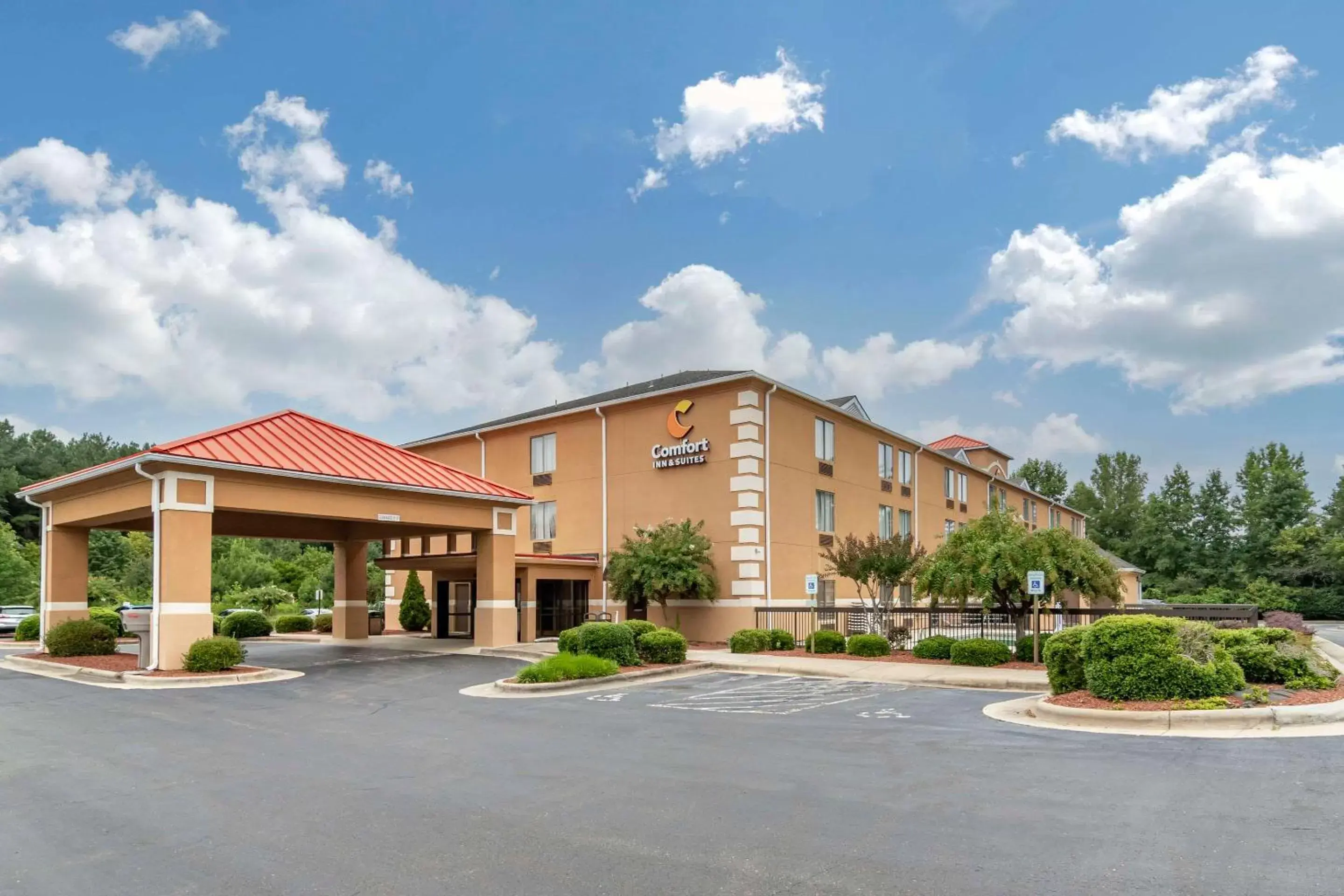 Property Building in Comfort Inn & Suites Oxford South