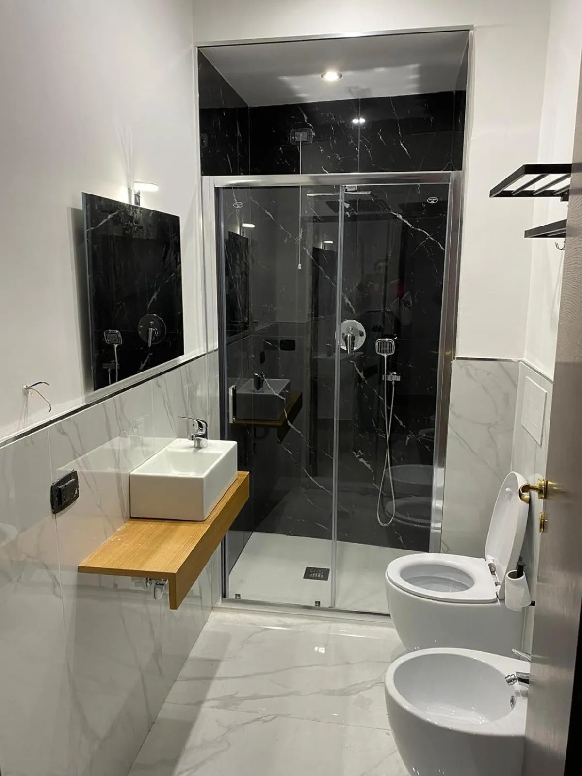 Shower in Hotel Barbato