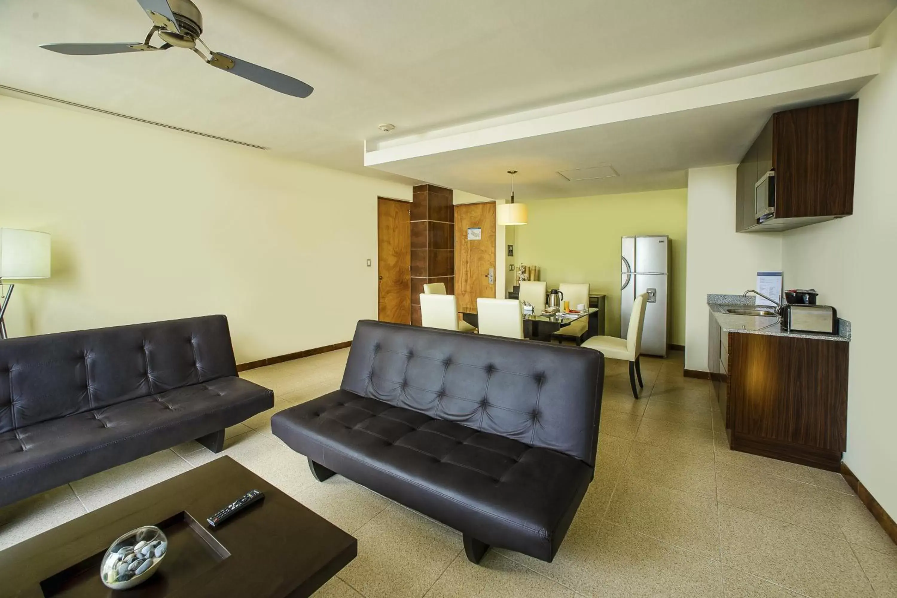Living room, Seating Area in Krystal Urban Cancun & Beach Club