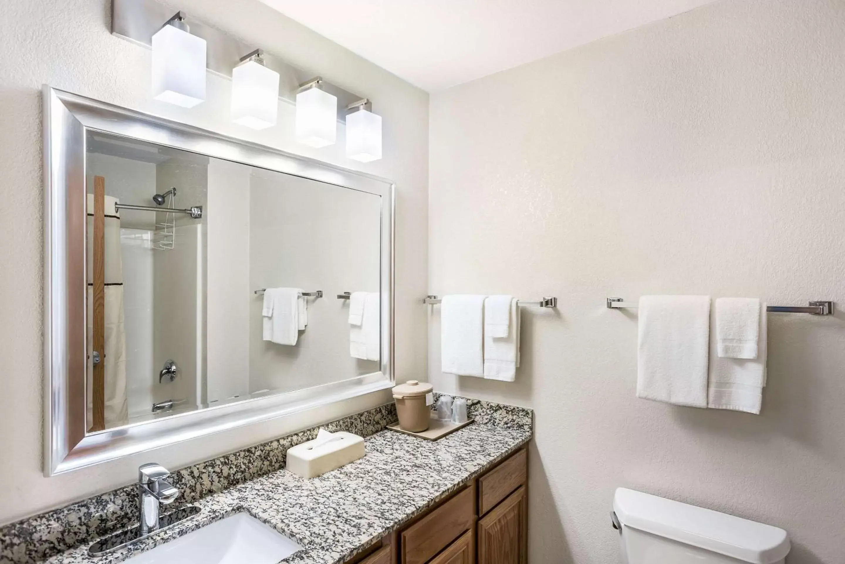 Photo of the whole room, Bathroom in MainStay Suites Cedar Rapids North - Marion