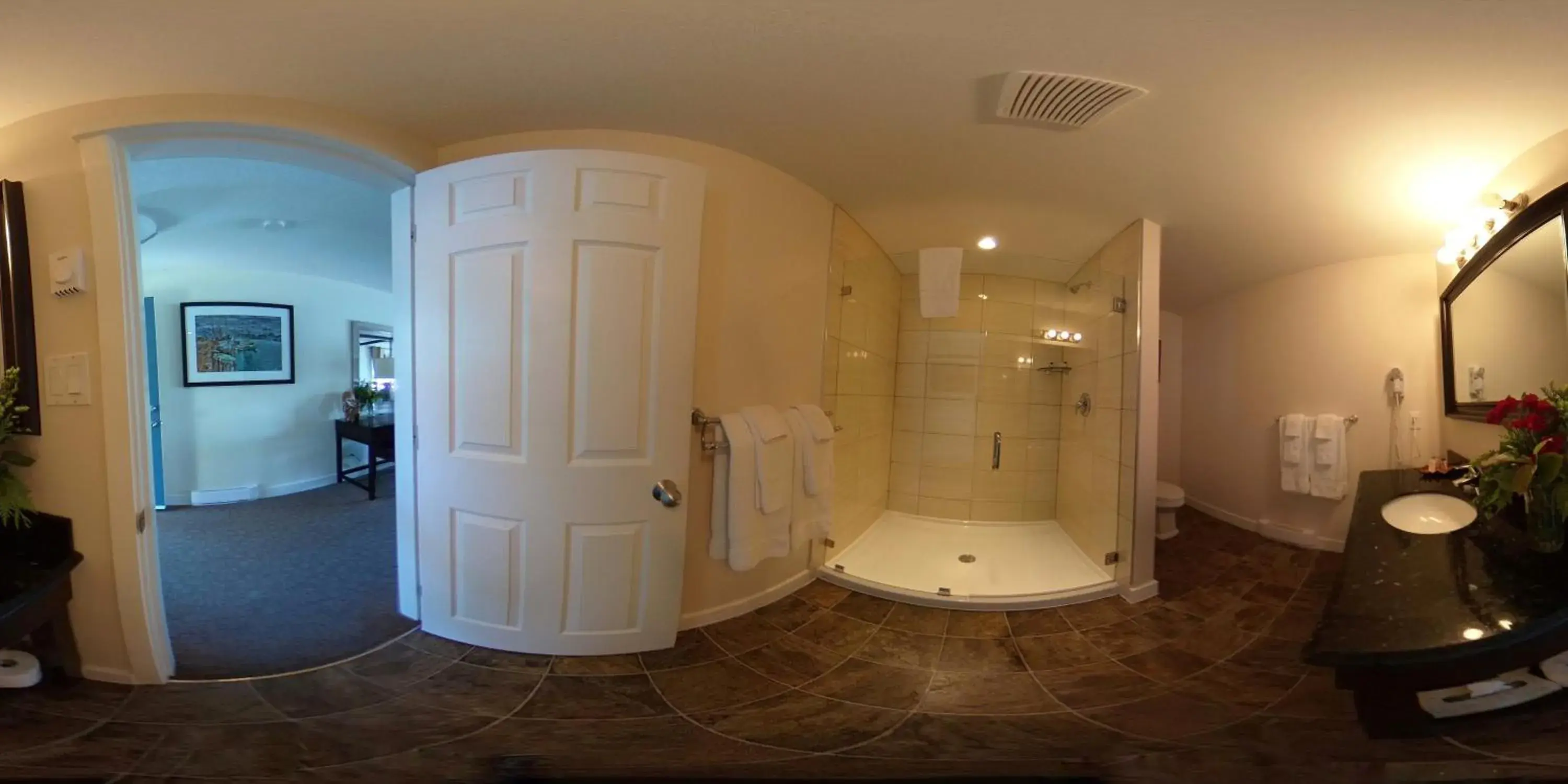 Shower, Bathroom in Bayshore Waterfront Inn