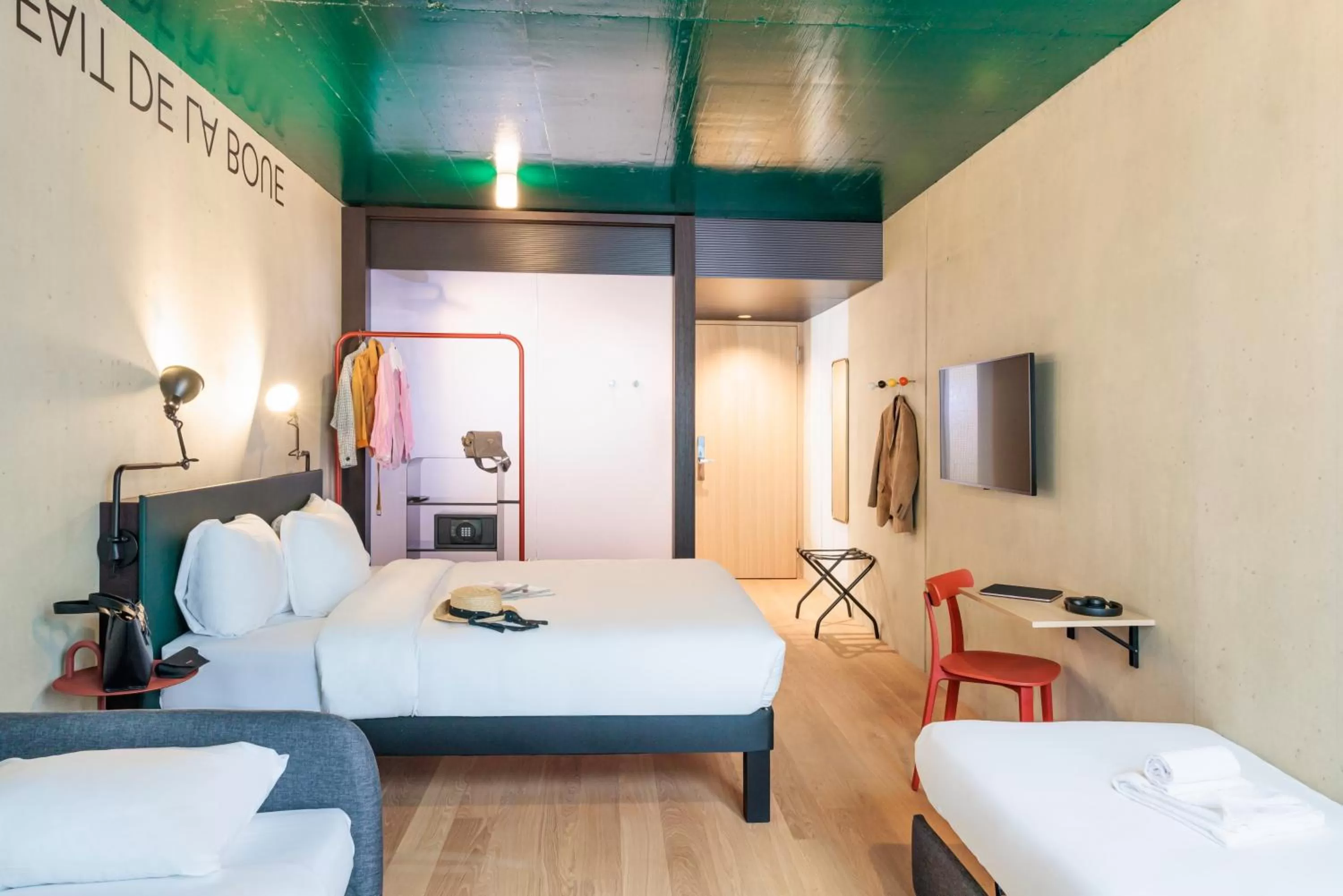 Bed in ibis Styles Bern City