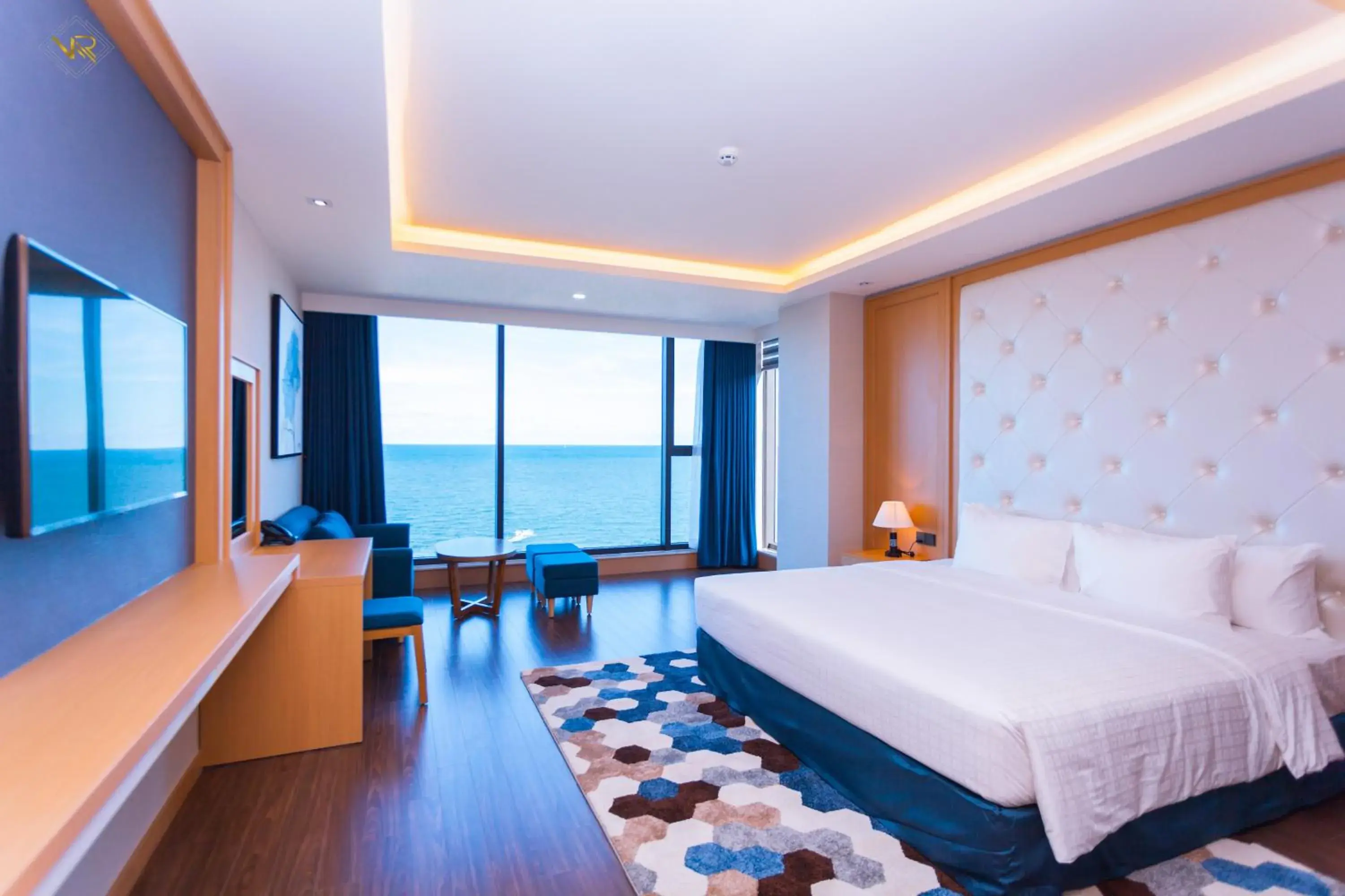 Bed in VUNG TAU RIVA HOTEL