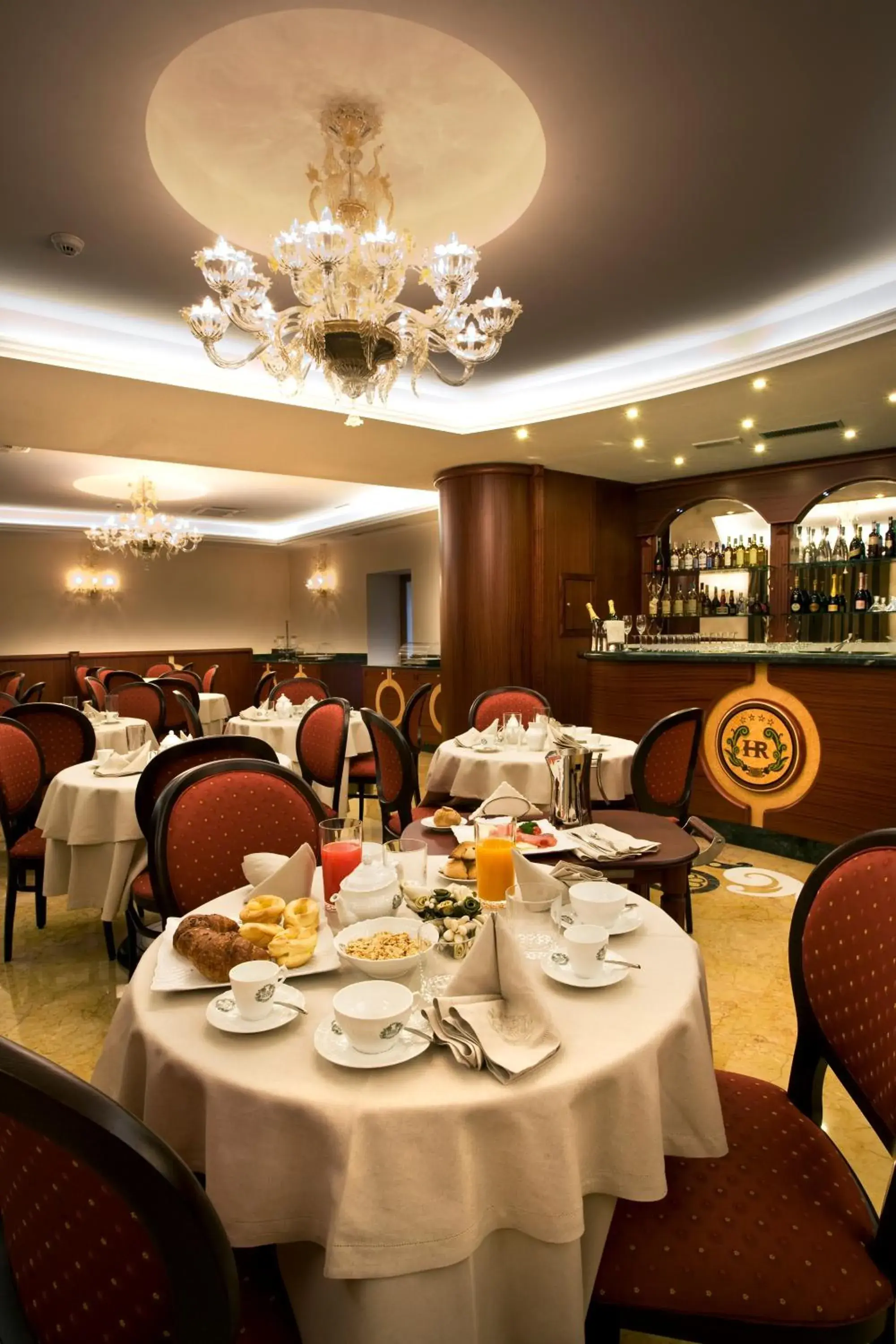 Lounge or bar, Restaurant/Places to Eat in Hotel Rojan