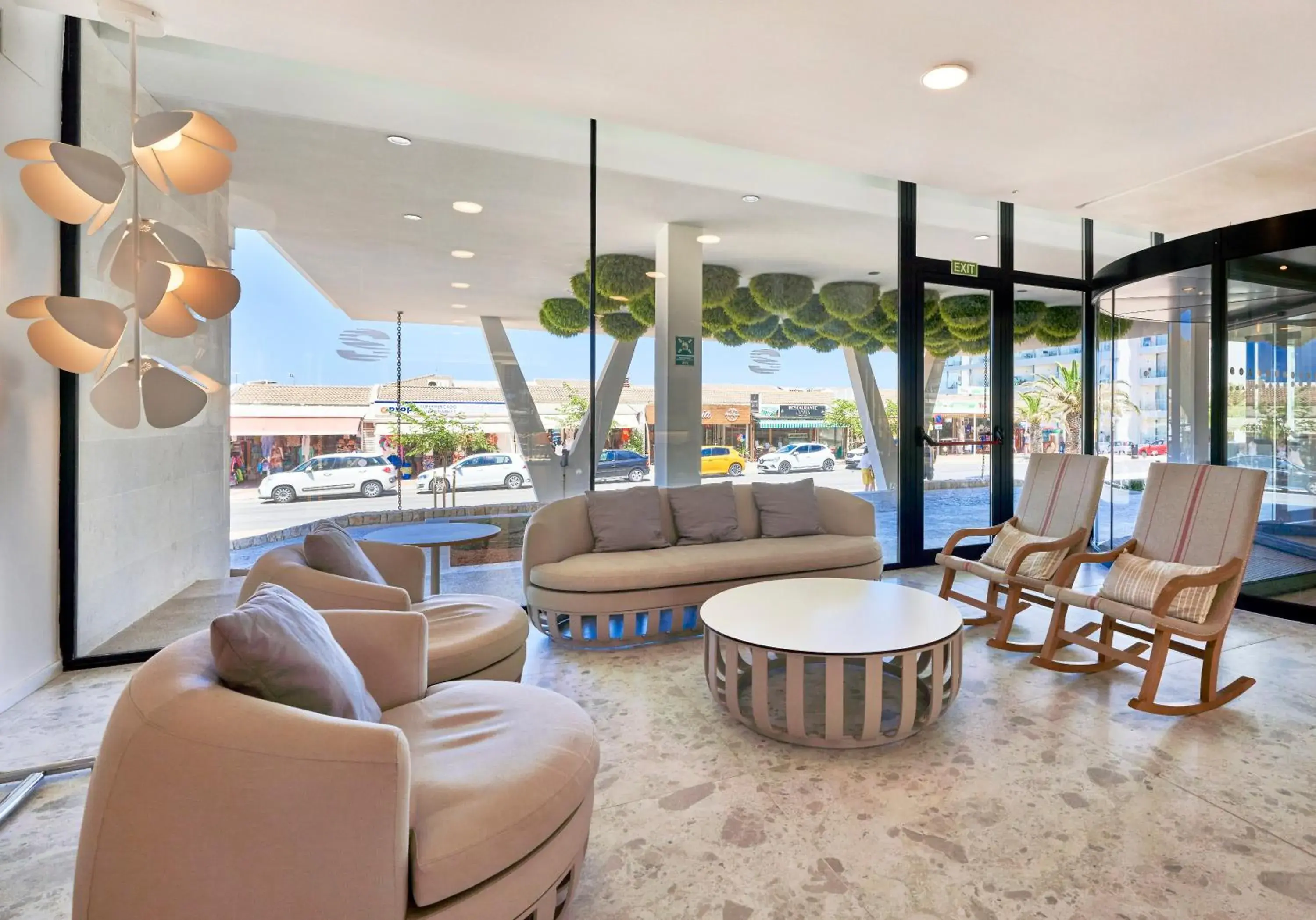 Lobby or reception in Hotel & Spa S'Entrador Playa