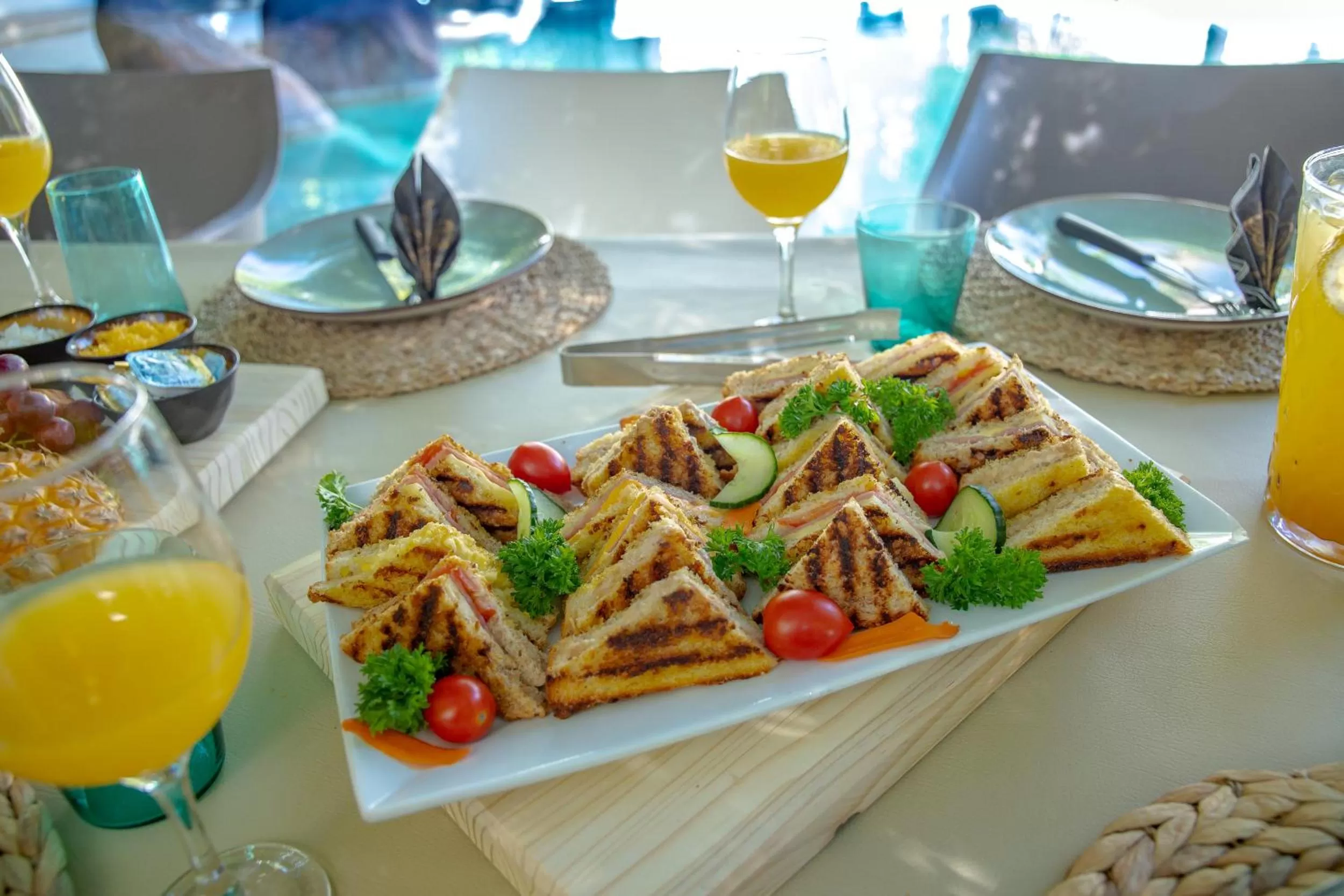 Food and drinks in Out of Africa Town Lodge