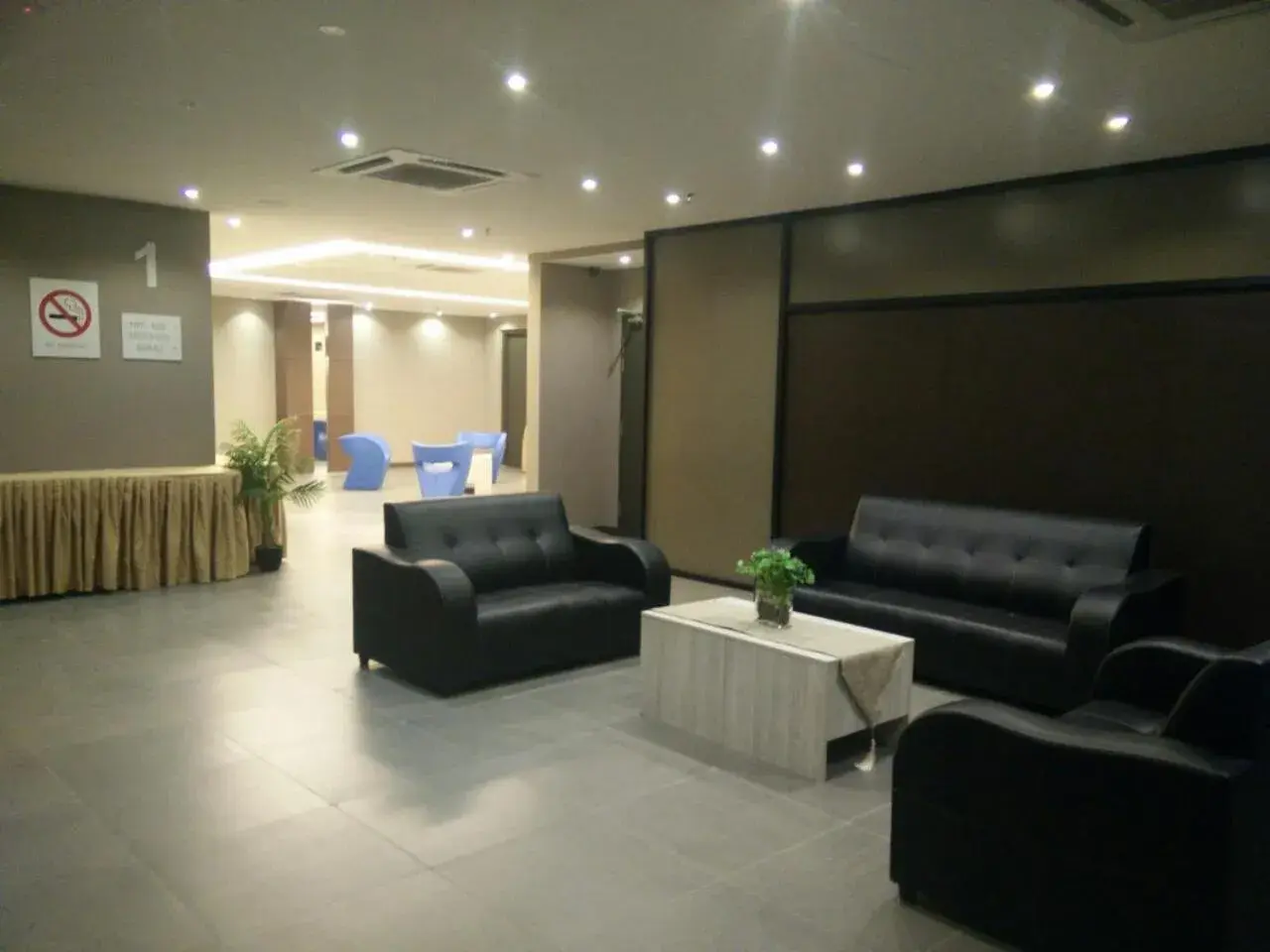 Banquet/Function facilities, Lobby/Reception in The Leverage Business hotel (Skudai)