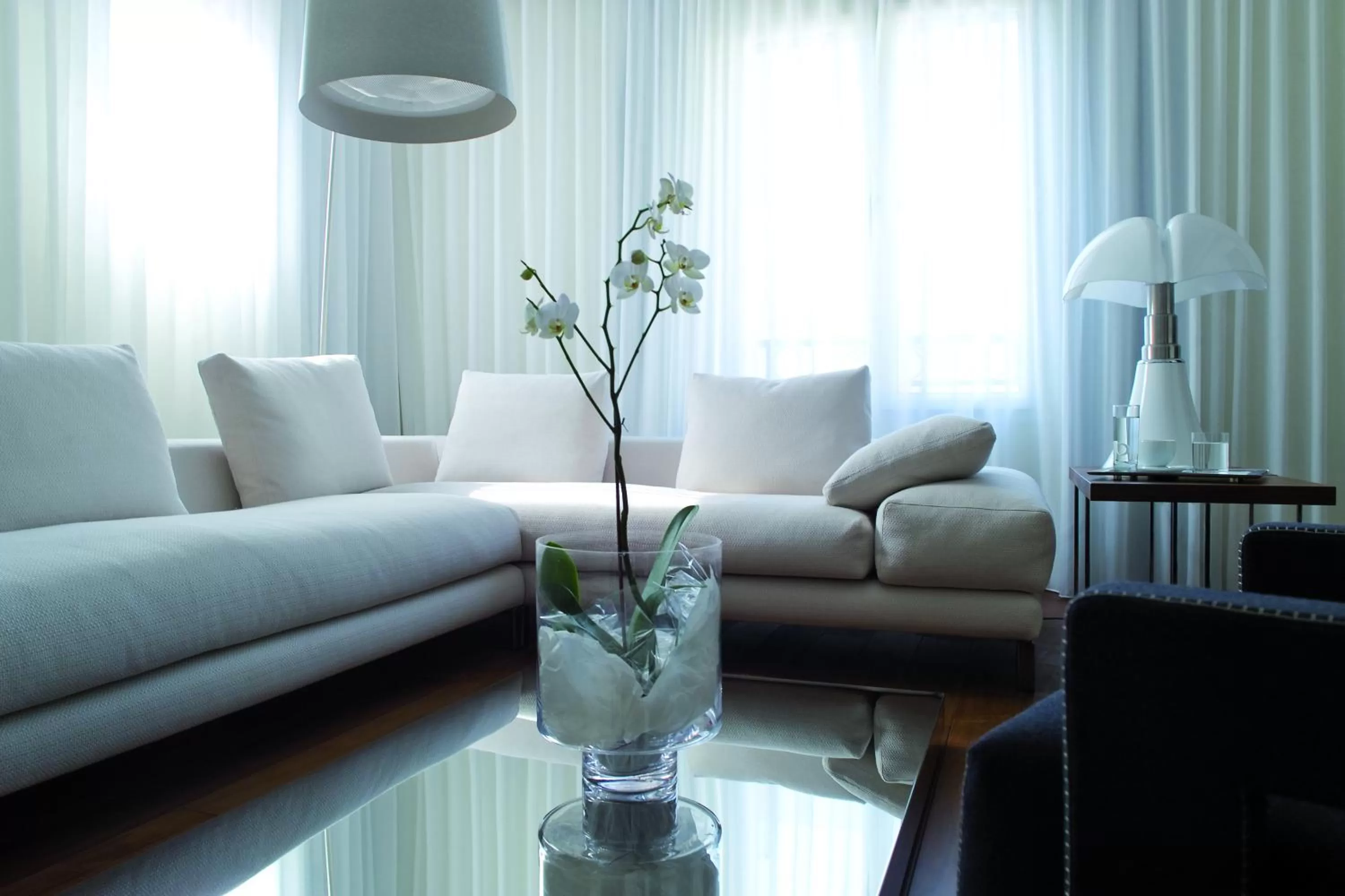 Seating area in Maison Pic