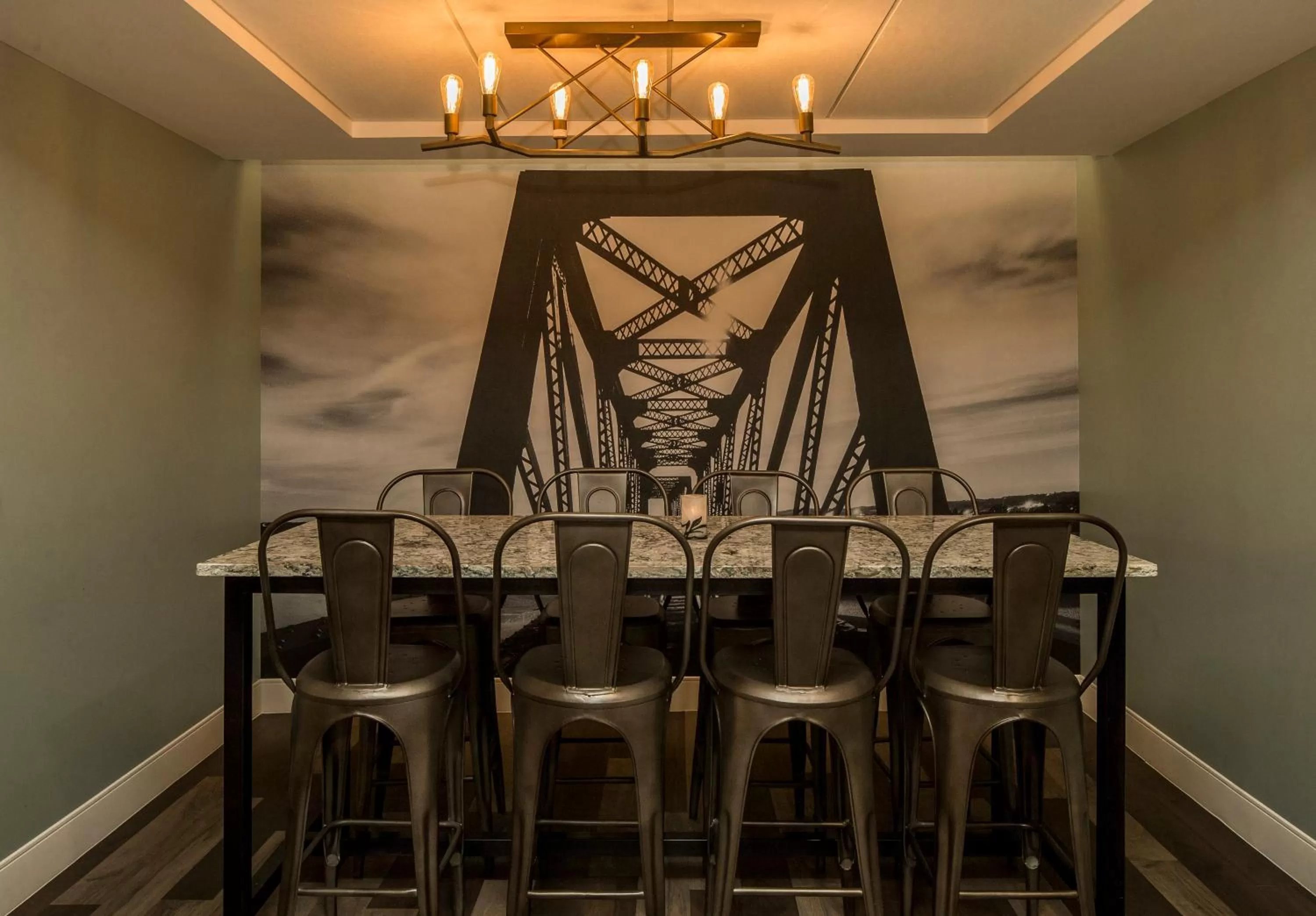 Restaurant/places to eat in Crowne Plaza Hotel and Suites Pittsburgh South by IHG