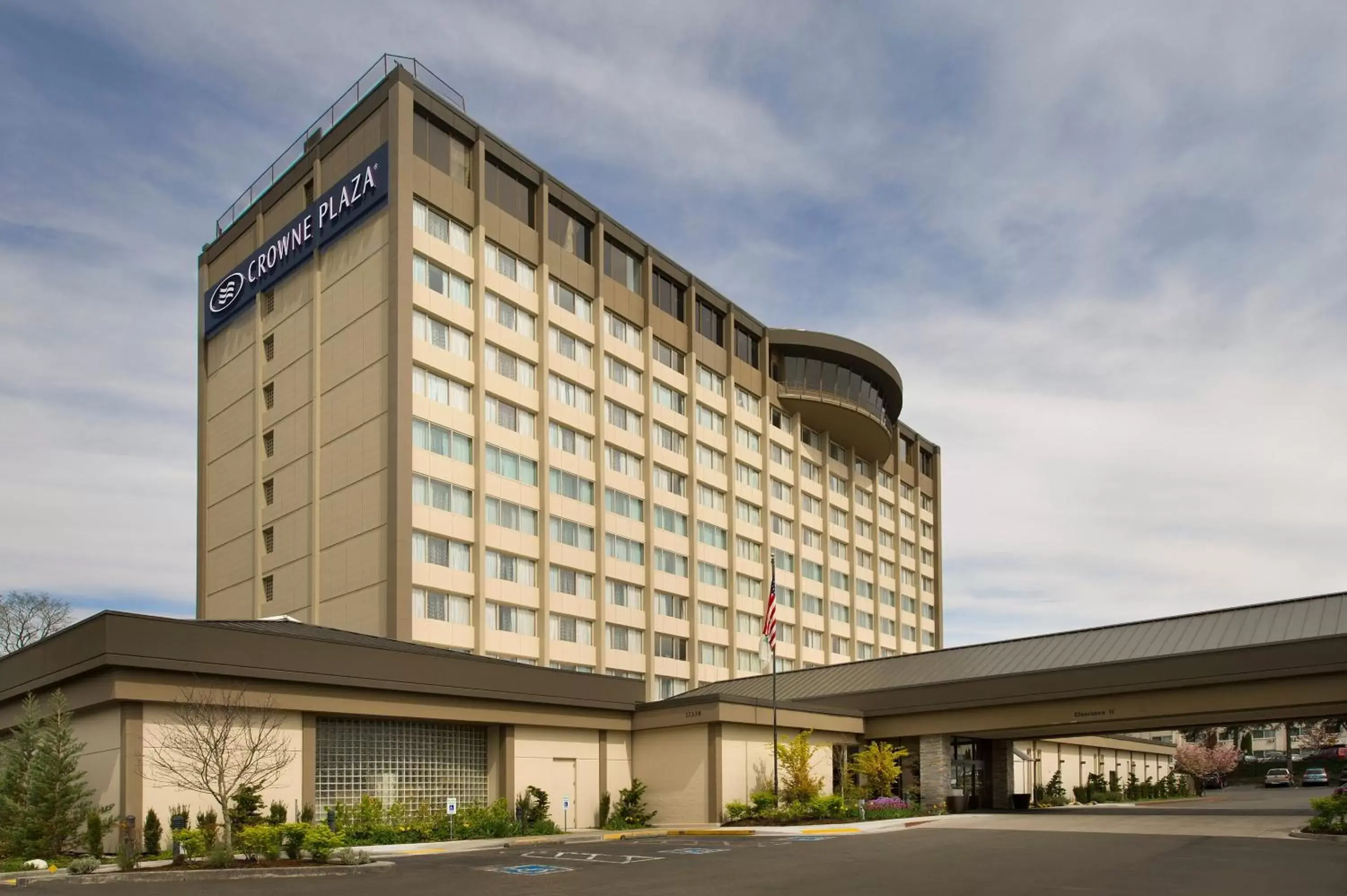 Property Building in Crowne Plaza Seattle Airport, an IHG Hotel